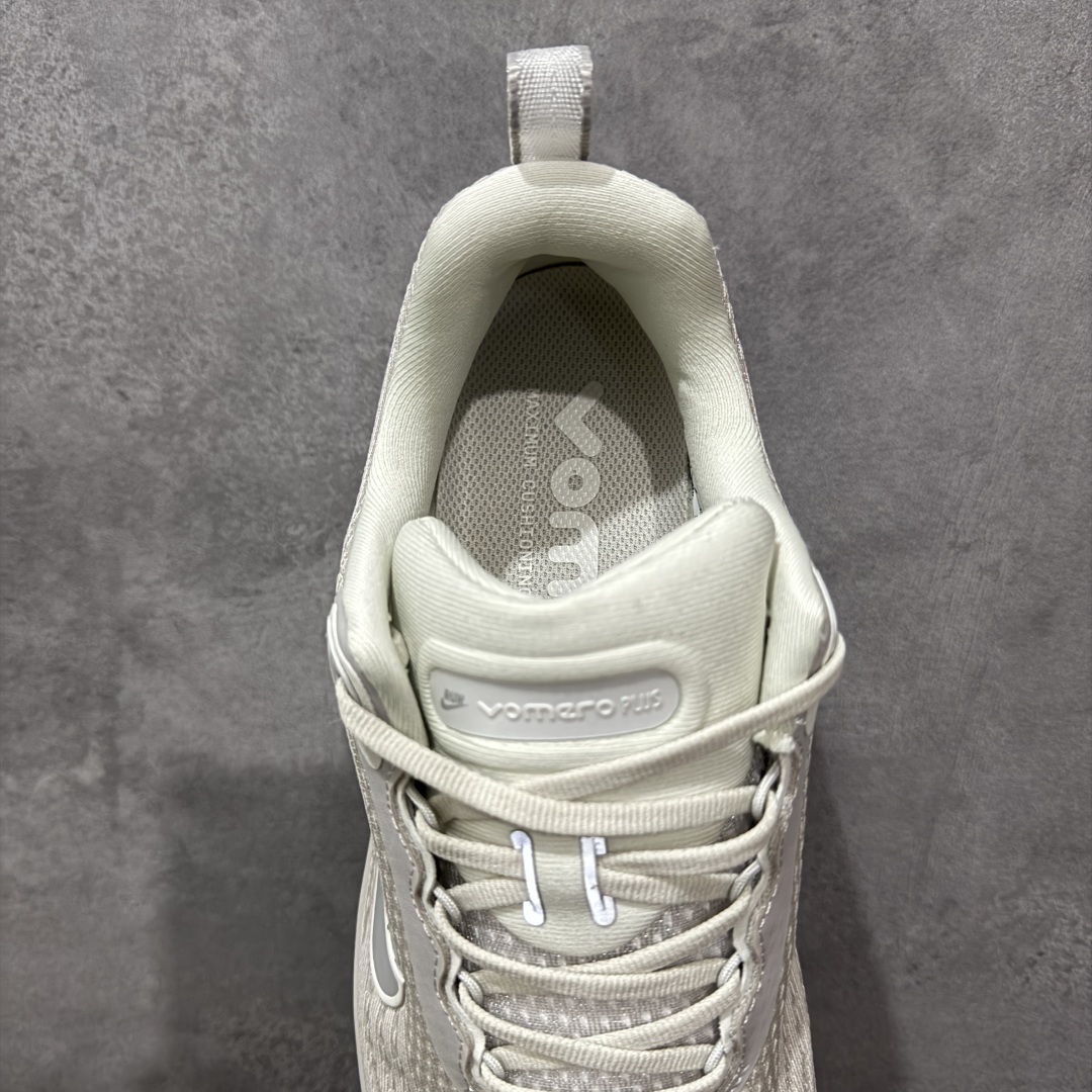 【纯原】Nike VOMERO PLUS 舒适减震防滑 低帮跑步鞋全掌ReactX泡绵中底 前掌和后跟还