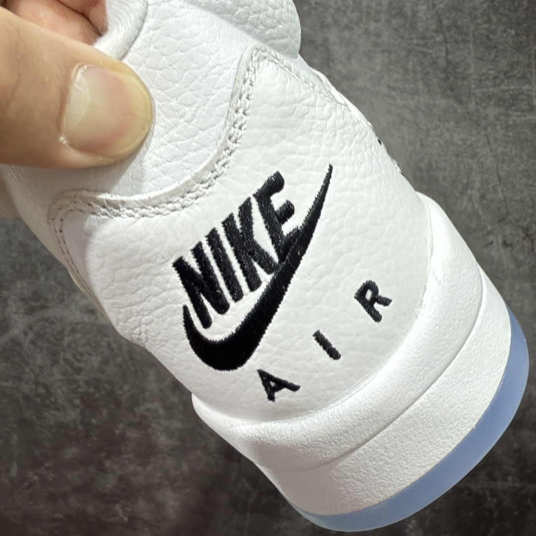 图片[2]-【外贸纯原版】Jordan Air Jordan 5 金属白银 纯原大厂出品 Air Jordan AJ5 Retro 原楦原纸板 原厂材料开发 细节把控到位 主供外贸客户 打造完美鞋型 纸板中底 钢印 完美版型 公司货既视感 皮料自行品鉴 最大开发到48.5 专供鬼佬 区别市面各种\”伪纯原\” 货号： HQ7978-103 尺码：40 40.5 41 42 42.5 43 44 44.5 45 45.5 46 47.5 48.5-选品中心