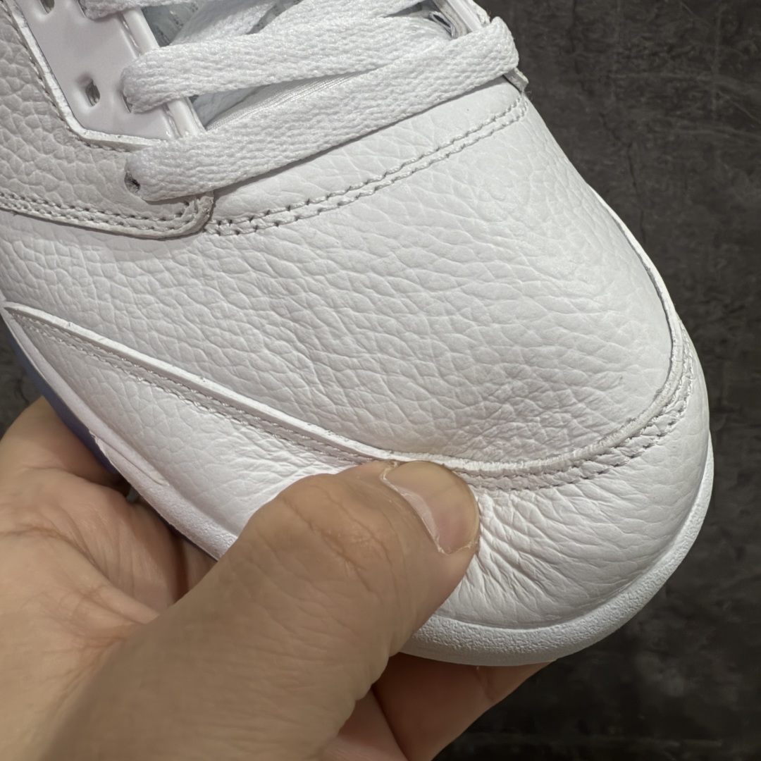 图片[4]-【外贸纯原版】Jordan Air Jordan 5 金属白银 纯原大厂出品 Air Jordan AJ5 Retro 原楦原纸板 原厂材料开发 细节把控到位 主供外贸客户 打造完美鞋型 纸板中底 钢印 完美版型 公司货既视感 皮料自行品鉴 最大开发到48.5 专供鬼佬 区别市面各种\”伪纯原\” 货号： HQ7978-103 尺码：40 40.5 41 42 42.5 43 44 44.5 45 45.5 46 47.5 48.5-选品中心