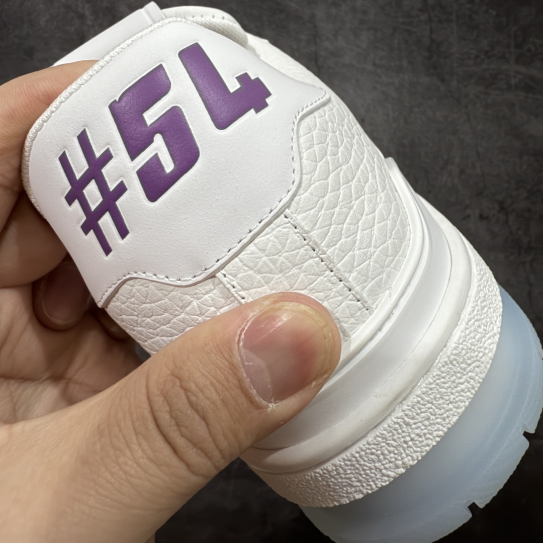 图片[2]-【PK纯原版】Louis Vuitton 路易威登 LV Trainer 低帮休闲板鞋 代购同渠道品质 高端零售 外贸充正专供 原版购入开发 ZP级全套包装 完美楦型 正确卡色 大底TPU 质感媲美原版 细节与原版一致 请注意区分市面通货材 尺码：35 36 37 38 39 40 41 42 43 44 45 46-选品中心