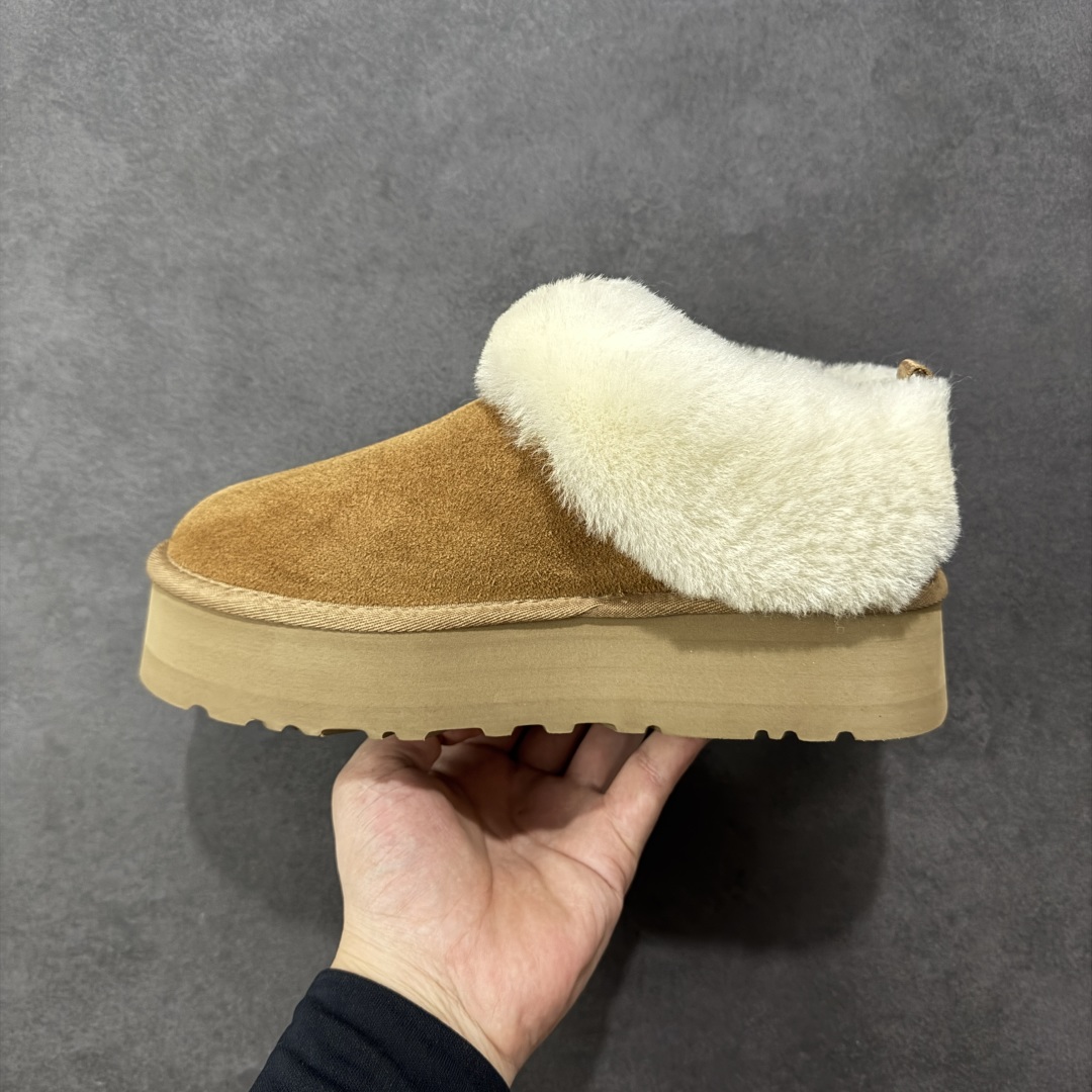 图片[2]-【顶级Y版】UGG 1393经典秋冬羊皮毛一体雪地靴 塔次乐 桑坡大厂直供 拒绝高利润 区别杀猪版本 隆丰A级澳洲进口羊皮毛一体 完全遵循ZP工艺流程 代工厂原厂版师 秉承无原鞋不开发选择 注重每一处细节 市面最正版型 TREADLITE\”轻翼\”科技外底 轻便/耐用/柔韧/桩型 翻毛皮鞋面 细腻亲肤再生聚酯纤维滚边 舒适易打理 保暖性佳 UGG plush™ 里衬和内底 茸软亲肤 舒适暖足 经典鞋型搭配轻盈厚底 稳稳拿捏秋冬出街时髦造型 Treadlite by UGG 轻翼大底 轻盈缓震 为双足减负 舒适轻便 助你轻松畅玩整天 尺码：35-40-选品中心