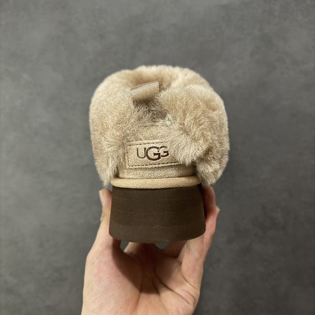 图片[4]-【顶级Y版】UGG 1393经典秋冬羊皮毛一体雪地靴 塔次乐 桑坡大厂直供 拒绝高利润 区别杀猪版本 隆丰A级澳洲进口羊皮毛一体 完全遵循ZP工艺流程 代工厂原厂版师 秉承无原鞋不开发选择 注重每一处细节 市面最正版型 TREADLITE\”轻翼\”科技外底 轻便/耐用/柔韧/桩型 翻毛皮鞋面 细腻亲肤再生聚酯纤维滚边 舒适易打理 保暖性佳 UGG plush™ 里衬和内底 茸软亲肤 舒适暖足 经典鞋型搭配轻盈厚底 稳稳拿捏秋冬出街时髦造型 Treadlite by UGG 轻翼大底 轻盈缓震 为双足减负 舒适轻便 助你轻松畅玩整天 尺码：35-40-选品中心