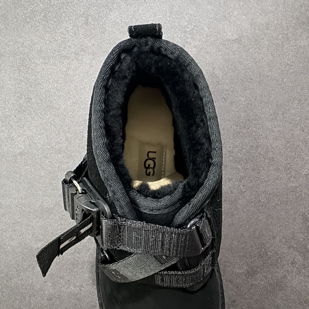 图片[7]-【顶级Y版】UGG 0720经典秋冬羊皮毛一体雪地靴 梅尔男鞋 桑坡大厂直供 拒绝高利润 区别杀猪版本 隆丰A级澳洲进口羊皮毛一体 完全遵循ZP工艺流程 代工厂原厂版师 秉承无原鞋不开发选择 注重每一处细节 市面最正版型 TREADLITE\”轻翼\”科技外底 轻便/耐用/柔韧/桩型 翻毛皮鞋面 细腻亲肤再生聚酯纤维滚边 舒适易打理 保暖性佳 UGG plush™ 里衬和内底 茸软亲肤 舒适暖足 经典鞋型搭配轻盈厚底 稳稳拿捏秋冬出街时髦造型 Treadlite by UGG 轻翼大底 轻盈缓震 为双足减负 舒适轻便 助你轻松畅玩整天 尺码：40-44-选品中心