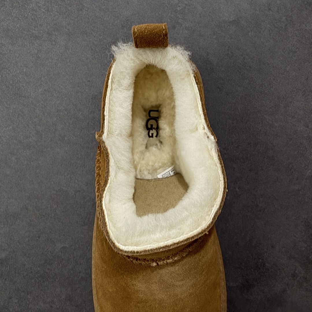 图片[7]-【顶级Y版】UGG 3891经典秋冬羊皮毛一体雪地靴 超mini迷你 桑坡大厂直供 拒绝高利润 区别杀猪版本 隆丰A级澳洲进口羊皮毛一体 完全遵循ZP工艺流程 代工厂原厂版师 秉承无原鞋不开发选择 注重每一处细节 市面最正版型 TREADLITE\”轻翼\”科技外底 轻便/耐用/柔韧/桩型 翻毛皮鞋面 细腻亲肤再生聚酯纤维滚边 舒适易打理 保暖性佳 UGG plush™ 里衬和内底 茸软亲肤 舒适暖足 经典鞋型搭配轻盈厚底 稳稳拿捏秋冬出街时髦造型 Treadlite by UGG 轻翼大底 轻盈缓震 为双足减负 舒适轻便 助你轻松畅玩整天 尺码：35-40-选品中心