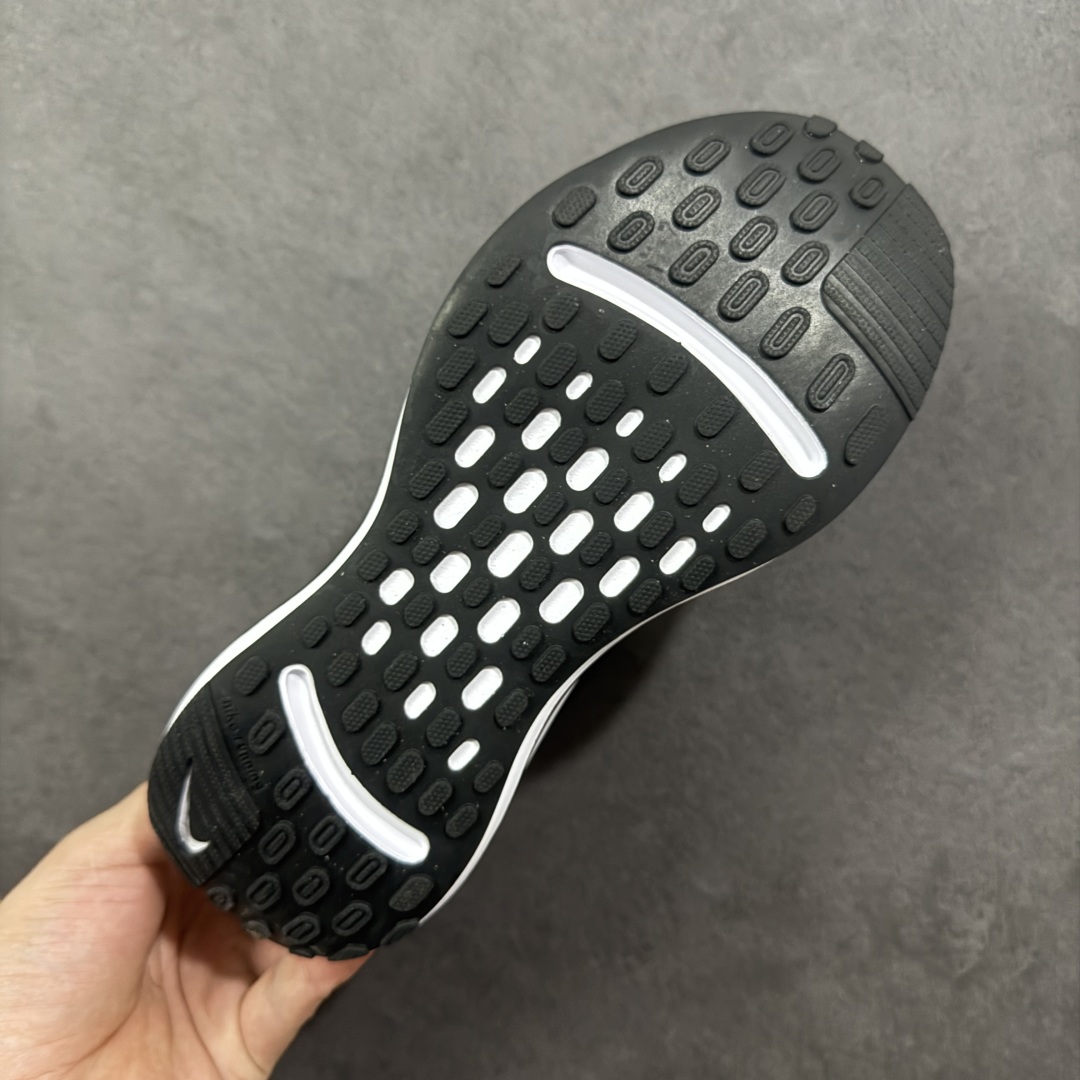 图片[9]-【K8版】NK Journey Run 舒适简约轻质缓震休闲运动跑步鞋 采用科技织法轻盈织物合成鞋面材质 搭载柔软厚实ComfiRide泡绵缓震组合外置防滑耐磨橡胶底片 穿上 Journey Run 公路跑步鞋 尽情畅跑 享受每一步的风景 搭载柔软厚实的 ComfiRide 泡绵缓震配置 助你征服充满挑战的路面 大步流星 微笑前行 该鞋款舒适非凡 让你爱不释脚 货号：FN0228-001 尺码：35.5 36 36.5 37.5 38 38.5 39 40 40.5 41 42 42.5 43 44 44.5 45-选品中心