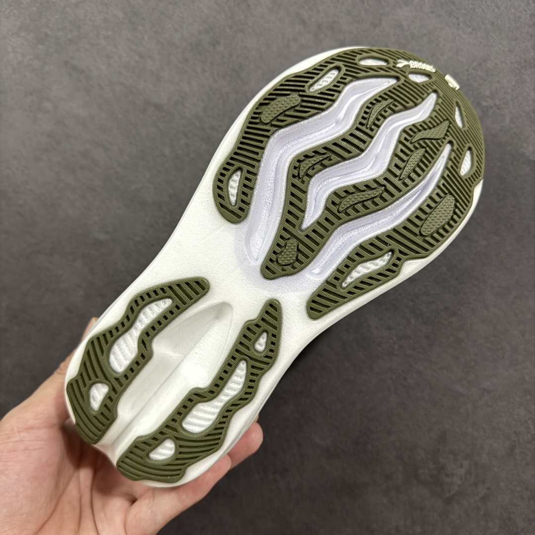 图片[9]-【顶级外贸版】Brooks 布鲁克斯 Glycerin Max超弹轻盈跑步鞋 低帮透气缓震支撑休闲运动慢跑鞋 外贸大厂出品 全新品质 重新定义高端品质 全鞋原材料1比1开发 还原真实脚感 完美版型市场绝无仅有 欢迎对比 鞋面采用改进工程空气网眼组合热熔工艺 鞋面材质搭载DNA LOFT V2密度泡棉缓震系统 中底外置防滑耐磨橡胶底片 尺码：35.5-47.5-选品中心