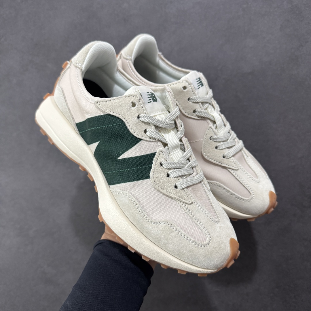 图片[27]-【PE福利版】NB新百伦New Balance NB327系列复古休闲运动慢跑鞋 MS327LAB 全新 New Balance 327 系列，以更纯粹的复古风格设计打造的全新造型。侧身还以解构设计，将 N 字标志以做旧压花样式呈现，样式别具新意。而麂皮、冲孔皮革的塑造，则呈现出高级怀旧气质，也让鞋款在奢华时装风格与运动氛围之间达到了平衡。 尺码：36～45半-选品中心