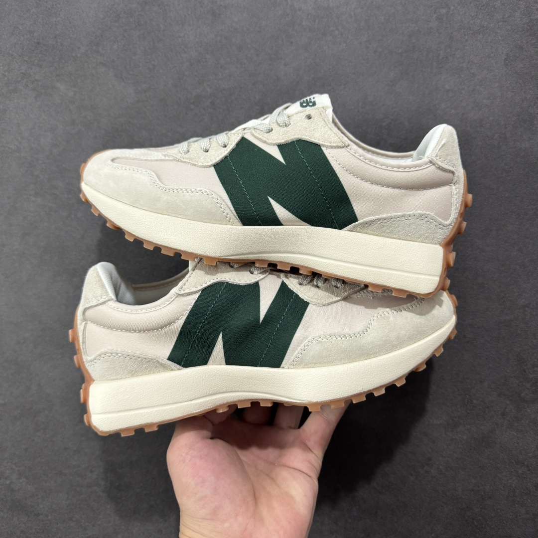 图片[27]-【PE福利版】NB新百伦New Balance NB327系列复古休闲运动慢跑鞋 MS327LAB 全新 New Balance 327 系列，以更纯粹的复古风格设计打造的全新造型。侧身还以解构设计，将 N 字标志以做旧压花样式呈现，样式别具新意。而麂皮、冲孔皮革的塑造，则呈现出高级怀旧气质，也让鞋款在奢华时装风格与运动氛围之间达到了平衡。 尺码：36～45半-选品中心