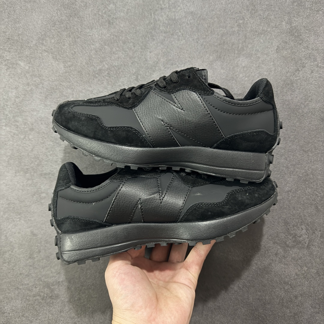图片[14]-【PE福利版】NB新百伦New Balance NB327系列复古休闲运动慢跑鞋 MS327LAB 全新 New Balance 327 系列，以更纯粹的复古风格设计打造的全新造型。侧身还以解构设计，将 N 字标志以做旧压花样式呈现，样式别具新意。而麂皮、冲孔皮革的塑造，则呈现出高级怀旧气质，也让鞋款在奢华时装风格与运动氛围之间达到了平衡。 尺码：36～45半-选品中心