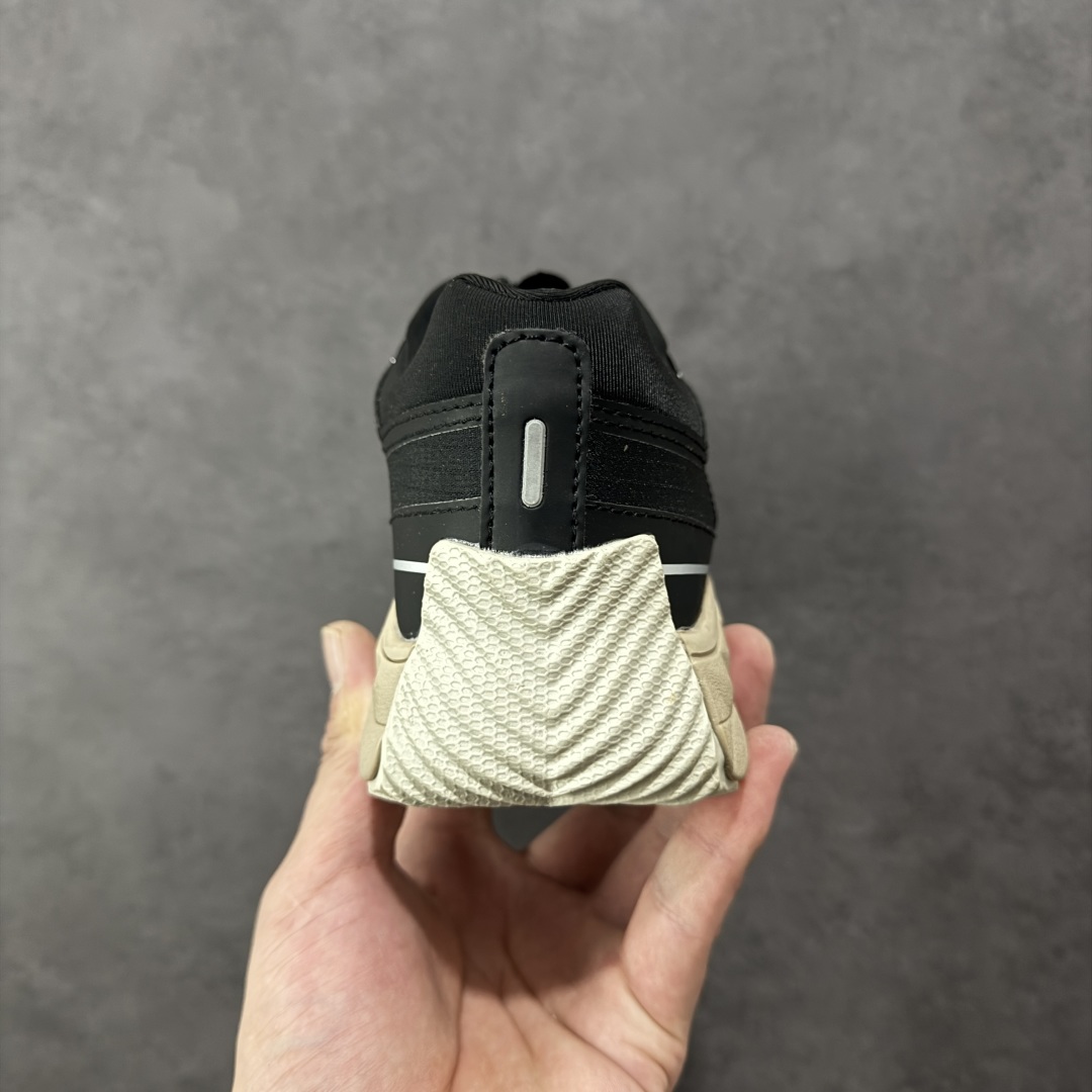 图片[4]-【PZ版本】DESCENTE Terrain D 迪桑特舒适柔软防滑耐磨低帮生活休闲鞋 DESCENTE（迪桑特）创立于1935年，品牌名取自法语词汇，意为“滑降”。品牌箭头标识代表滑雪的三种技术“高速直线滑行”、“穿越”和“侧滑”，也寓意品牌在打造高端专业运动产品中不断追求完美的创新精神，致力于成为中国高端专业滑雪、综训、女子、铁人三项、高尔夫的第一品牌。 尺码：36 36.5 37 38 38.5 39 40 40.5 41 42 42.5 43 44 44.5 45-选品中心