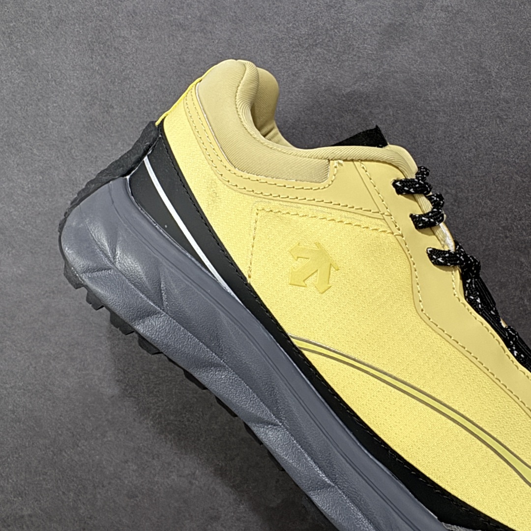 图片[6]-【PZ版本】DESCENTE Terrain D 迪桑特舒适柔软防滑耐磨低帮生活休闲鞋 DESCENTE（迪桑特）创立于1935年，品牌名取自法语词汇，意为“滑降”。品牌箭头标识代表滑雪的三种技术“高速直线滑行”、“穿越”和“侧滑”，也寓意品牌在打造高端专业运动产品中不断追求完美的创新精神，致力于成为中国高端专业滑雪、综训、女子、铁人三项、高尔夫的第一品牌。 尺码：36 36.5 37 38 38.5 39 40 40.5 41 42 42.5 43 44 44.5 45-选品中心