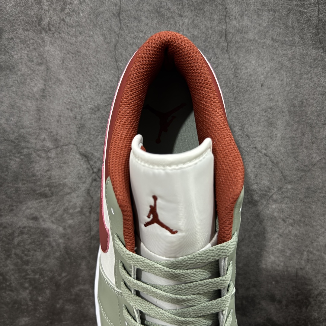 图片[8]-【K版纯原】Air Jordan AJ1 Low 低帮 白绿红 553558-133 全新流水线出品 市场第二梯队最强版 全部原鞋开发 原楦原纸板开发 全鞋电脑针车 原厂内置全掌气垫 原盒内在原标 唯一Zp原版鞋带绑法 免检产品 全新2022版型 全头层皮料 完美零毛边处理 原厂配置全掌气垫 价格定位良心 新配色陆续出货 尺码：36 36.5 37.5 38 38.5 39 40 40.5 41 42 42.5 43 44 44.5 45-选品中心