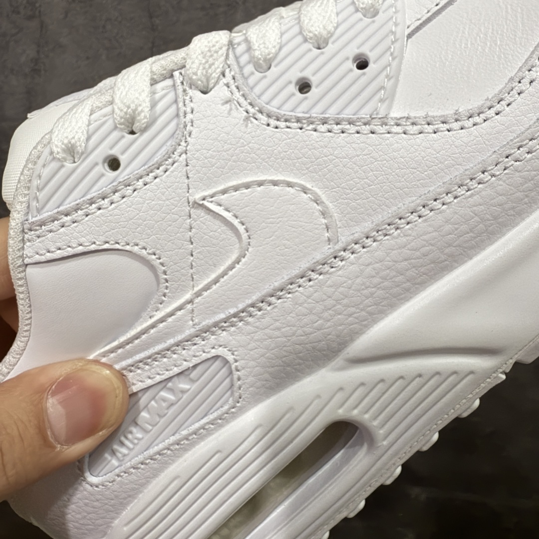 图片[3]-【Max纯原版】Nike Air Max 90 Leather 舒适时尚减震耐磨透气 低帮 气垫 休闲跑步鞋 男款 纯白 货号：CZ5594-100 顶级90款问市 开发数月 原版开发 多道QC质检 鞋型完美复刻 原厂级别工艺 正确色卡 正确气垫蓝光 正确大底 独家私模 采用进口头层牛皮拼接 定位高端市场 行业标杆工艺 尺码：39 40 40.5 41 42 42.5 43 44 44.5 45 46-选品中心