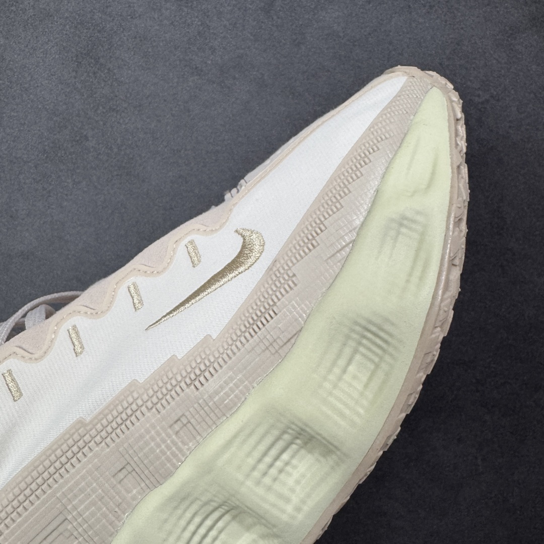 图片[5]-【公司级】HYEIN SEO x Nike Ava Rover Ava Rover 联名鞋 该鞋款采用流线型轮廓设计，鞋面结合 TPU 网格支撑结构，中底搭载 ReactX 泡棉材质，外底为 华夫底纹，整体呈现机能风风格。 设计风格‌：以流线型轮廓和轻薄物料鞋面为主，TPU 网格状支撑结构增强支撑性。 ‌ ‌中底技术‌：采用 ReactX 泡棉材质，提供缓震性能。 ‌外底设计‌：华夫底纹外底兼顾灵活度和抓地力。 货号：DX4215-006 尺码：36～45没半码 编码：LNHB280290-选品中心