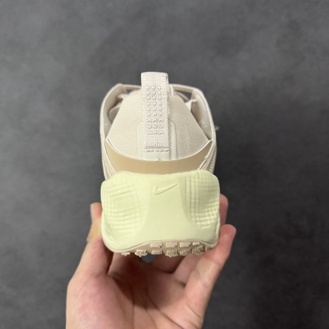 图片[4]-【公司级】HYEIN SEO x Nike Ava Rover Ava Rover 联名鞋 该鞋款采用流线型轮廓设计，鞋面结合 TPU 网格支撑结构，中底搭载 ReactX 泡棉材质，外底为 华夫底纹，整体呈现机能风风格。 设计风格‌：以流线型轮廓和轻薄物料鞋面为主，TPU 网格状支撑结构增强支撑性。 ‌ ‌中底技术‌：采用 ReactX 泡棉材质，提供缓震性能。 ‌外底设计‌：华夫底纹外底兼顾灵活度和抓地力。 货号：DX4215-006 尺码：36～45没半码 编码：LNHB280290-选品中心