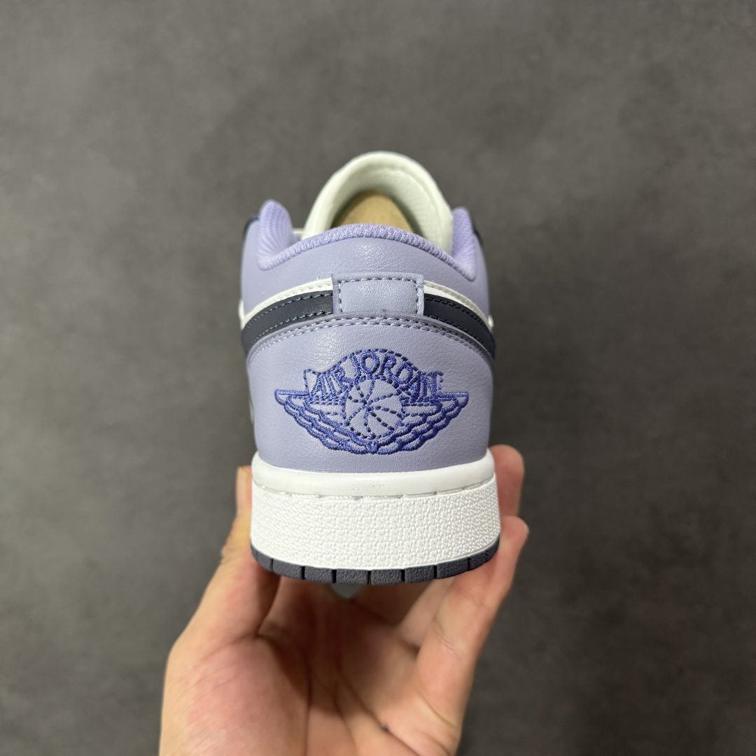 图片[4]-【头层S版】Air Jordan AJ1 Low 低帮系列 全新流水线出品 全配色原鞋对照 原楦原纸板开发 客订头层皮料 全鞋电脑针车 私模大底正确咬花克重内置气垫 原盒内外原标 完美零毛边处理 多重QC质检 超越公司货的品控标准 实实在在的免检产品 货号：CZ8454-400 尺码：36-45半-选品中心