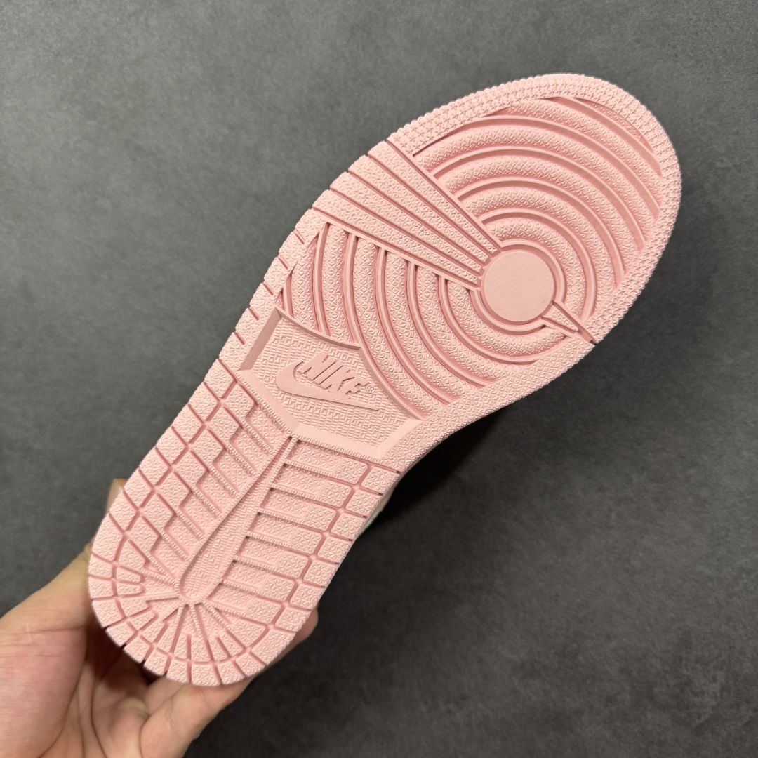 图片[9]-【定制版】Air Jordan 1 Low \”高端定制\” 拉布布粉紫倒钩 大厂纯原工艺 原楦原纸板 原厂头层皮料 铸造最完美鞋型 中底 背胶 皮料 清洁度 各方面细节堪称完美 货号：DD7866-114 尺码：36 36.5 37.5 38 38.5 39 40 40.5 41 42 42.5 43 44 44.5 45 编码：HXSB330340-选品中心