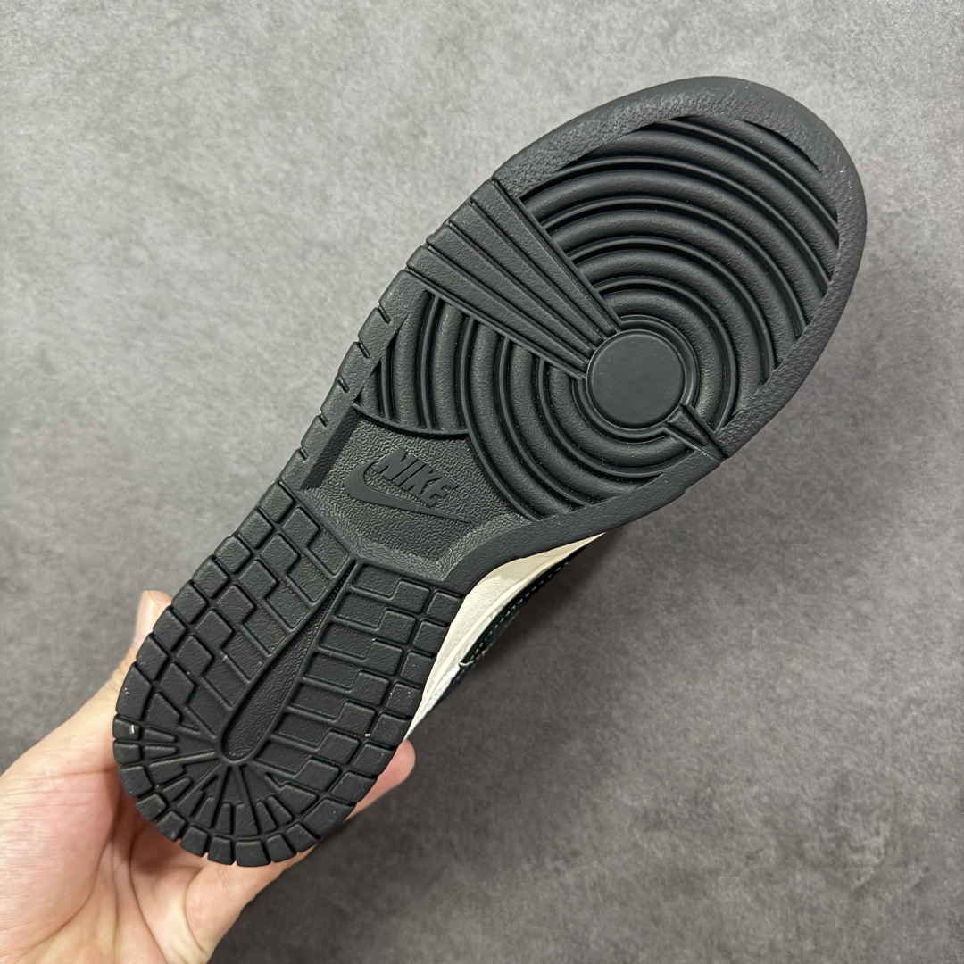 图片[9]-【定制版】Nike SB Dunk Low × LV 高端定制 低帮休闲板鞋 定制鞋盒 大厂纯原品质出货 超高清洁度 皮料切割干净无任何毛边 细节完美 货号：CX5050-Y21 尺码：36 36.5 37.5 38 38.5 39 40 40.5 41 42 42.5 43 44 44.5 45 编码：HXSB330340-选品中心