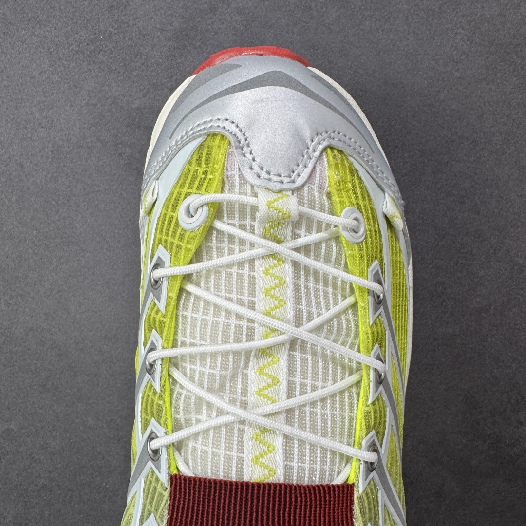 图片[8]-【福利跑量版】HOKA ONE ONE Mafate Speed 2 Low 玛法特2代系列低帮轻量户外越野休闲运动慢跑鞋 HOKA ONE ONE 最近推出了一个胶囊系列 Origin Story 这个系列里的 Mafate Speed 2 可以说让我日思夜想有一阵子了 最近终于拔草 让我来分享一下这双也是上脚赞到爆的越野跑鞋吧 以阿尔卑斯山脉作为主题将亮黄色与蓝色调覆盖在这经典轮廓之上 配色的呈现效果相当亮眼 以至于很多人买这个配色是用来日常搭配的 鞋面采用超轻的无缝架构 轻薄的TPU贴在透气的鞋面材料上 减轻重量同时也保证了支撑性 鞋底则采用滚动平衡技术 引导跑者回归自然步态 祖传的神奇EVA材质中底依旧是一如既往地表现优秀 能提供充足的缓震 作为HOKA家的越野跑鞋 VIBRAM 橡胶大底也是必不可少的 即便在复杂湿滑的地形 依旧能有良好的抓地力及稳定性 鞋带采用了弹性不易松脱的扁宽弹性鞋带 前掌与中掌部分也进行了加宽 也更加适合亚洲人的脚型 是一款十分全面且足够强悍的户外硬核越野鞋 而这双极其亮眼的越野跑鞋恰好又是在江山一百中参赛的UTMB冠军 Ludovic POMMERET 夺冠时穿着的战靴 这就让它变得更加有吸引力了 用来日常搭配的话短裤是基本不挑 长裤我个人推荐阔腿裤 工装裤以及各种长筒牛仔裤都可以 尺码：36 36.5 37.5 38 38.5 39 40 40.5 41 42 42.5 43 44 44.5 45-选品中心