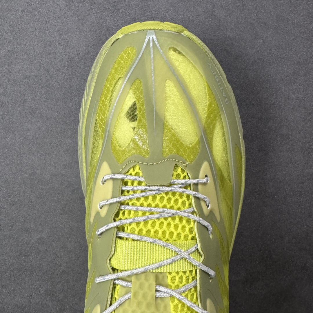 图片[8]-【福利跑量版】Satisfy xHOKA ONE ONE Mafate Speed 4 玛法特4系列低帮厚底轻量户外越野运动慢跑鞋 采用半透明轻量化纱网热熔面料材质 搭载轻量化材料超轻量泡棉中底 外置V版橡胶防滑黄金大底 此球鞋继承了HOKA的经典越野鞋型MAFATE SPEED4的设计 更在此基础上进行了创新和提升 使得它既适合户外越野跑，又充满了时尚潮流的元素。它的半透明鞋面设计 不仅让鞋身看起来更加轻便 而且提供了良好的透气性 而保护性的防撕裂尼龙面料，则确保了在复杂地形中的耐用性。 双层ProFly™中底的 用，是这款鞋的另一个亮点。 VIBRAM MEGAGRIP®及 LITEBASE®大底的搭载，更是让这款鞋在保持高抓地力的 减轻了鞋底的重量 尺码： 36 36.5 37.5 38 38.5 39 40 40.5 41.5 42 42.5 43 44 44.5 45-选品中心