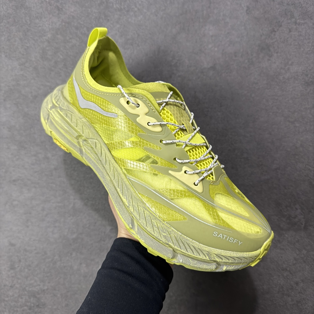 图片[3]-【福利跑量版】Satisfy xHOKA ONE ONE Mafate Speed 4 玛法特4系列低帮厚底轻量户外越野运动慢跑鞋 采用半透明轻量化纱网热熔面料材质 搭载轻量化材料超轻量泡棉中底 外置V版橡胶防滑黄金大底 此球鞋继承了HOKA的经典越野鞋型MAFATE SPEED4的设计 更在此基础上进行了创新和提升 使得它既适合户外越野跑，又充满了时尚潮流的元素。它的半透明鞋面设计 不仅让鞋身看起来更加轻便 而且提供了良好的透气性 而保护性的防撕裂尼龙面料，则确保了在复杂地形中的耐用性。 双层ProFly™中底的 用，是这款鞋的另一个亮点。 VIBRAM MEGAGRIP®及 LITEBASE®大底的搭载，更是让这款鞋在保持高抓地力的 减轻了鞋底的重量 尺码： 36 36.5 37.5 38 38.5 39 40 40.5 41.5 42 42.5 43 44 44.5 45-选品中心