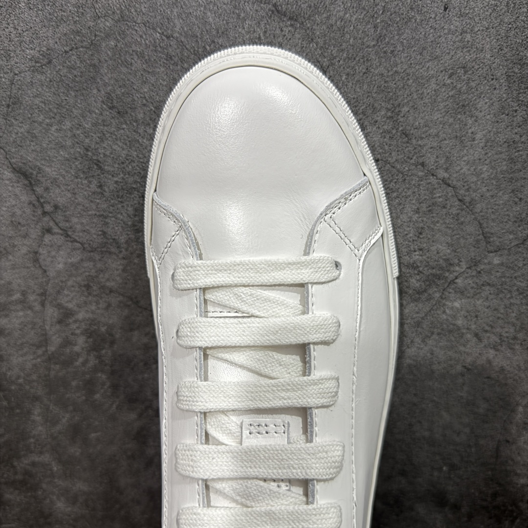 Common Projects CP历年经典款百搭小白鞋 此款一直非常火爆市场供不应求 杨幂 唐嫣各路明