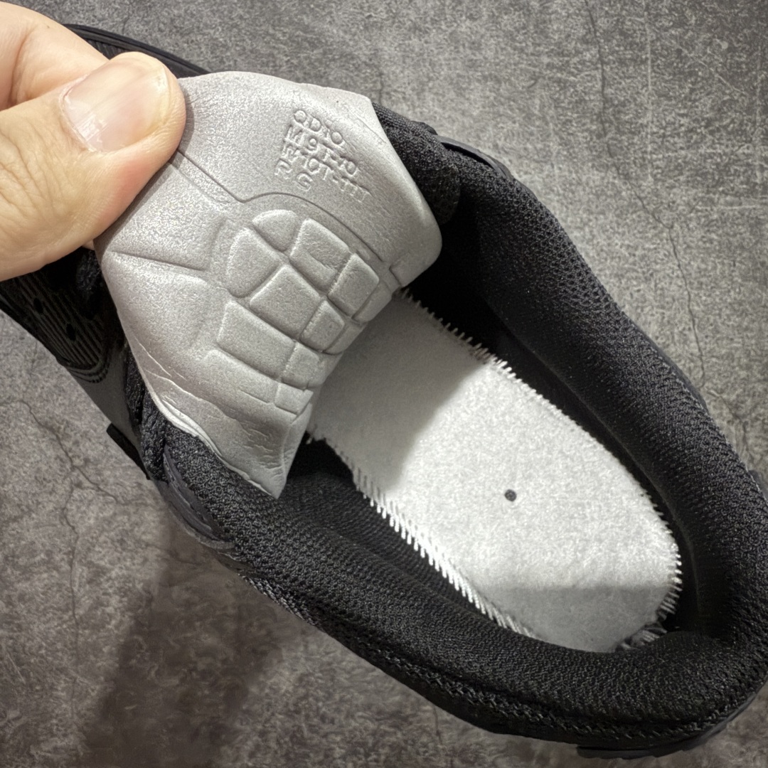 图片[9]-【Max纯原版】Nike Air Max 90 舒适 复古 合成革减震防滑透气 低帮 休闲跑步鞋 黑色 CN8490-003 顶级90款问市 开发数月 原版开发 多道QC质检 鞋型完美复刻 原厂级别工艺 正确色卡 正确气垫蓝光 正确大底 独家私模 采用进口头层牛皮拼接 定位高端市场 行业标杆工艺 尺码：39 40 40.5 41 42 42.5 43 44 44.5 45 46-选品中心