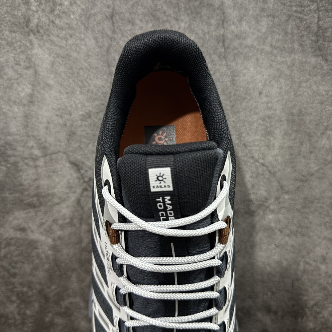 图片[8]-【Top纯原】凯乐石KAILAS 远征5 FLT 舒适简约经典登山 防滑耐磨防水 低帮 徒步鞋 鞋面材质：运用耐磨防砂网布，能防止沙石进入鞋内，同时具备良好的透气性，可让脚部保持干爽。 \\t鞋底性能：搭载Vibram防滑耐磨大底，有出色的抓地力，仿鲨齿纹路设计，能应对各种复杂路面；鞋底还能提供良好的稳定性和支撑力，减少脚部疲劳。 \\t防水技术：采用FILTERTEC防水透气技术，防水指数高达8000mm H₂O，能有效防止雨水渗透，同时能保持脚面干爽。 \\t细节设计：鞋头采用橡胶防撞包边，保护脚趾免受伤害；鞋舌一体式设计，防止碎石泥沙进入；采用亚洲人脚型鞋楦设计，配合中腰包裹，提高舒适性。 适用场景：适合多日或单日轻装徒步，也可用于城市通勤，是一双兼顾户外与日常穿着的多功能鞋子。 尺码：39-45-选品中心