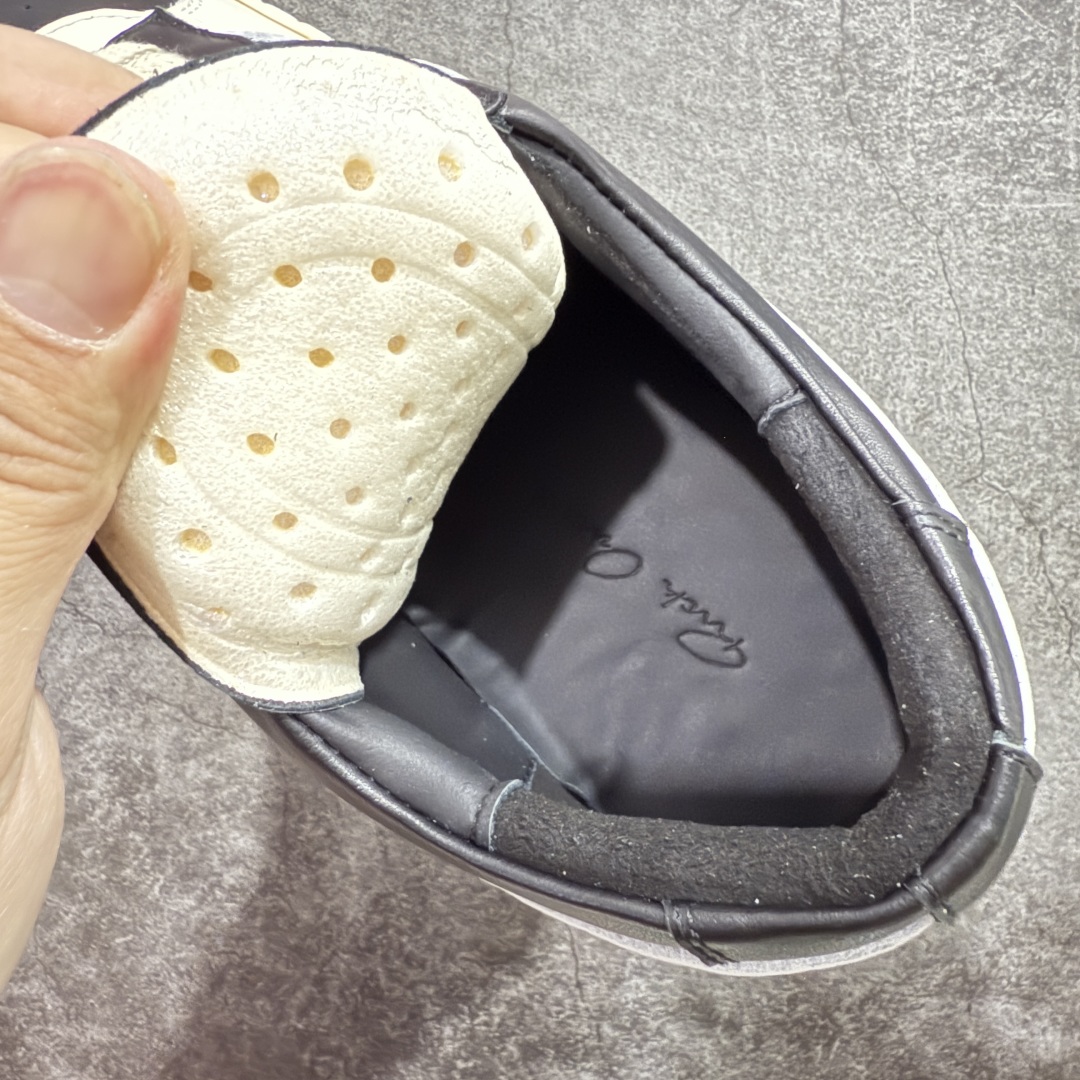 图片[8]-【莞顶渠道】瑞克 欧文斯Rick owens 主线 经典西瓜头 RO低帮帆布 进口原料牛皮 莞产超级顶货 新配色陆续上架 产品只会越做越漂亮💯 鞋头采用原版一致工艺 又翘又歪的效果目前这个技术市面上的任何版本都达不到这个效果 私模开发 细节一步到位不敢说百分百💯保证有百分之98还原 慢工出细活 好的产品不怕晚 这次的开发针对艺术家 收藏家 高品质 的人群 水染粒面小牛皮材质，和针车间距都是极致还原！ 顶级头层的小牛皮，质感无敌，奢侈品的触感！ 定制品牌logo的拉链！超大一比一规格礼盒装，重达3斤以上，外加定制欧文斯保护盒！ 配有日文、英文，双语种配件卡片！细节诠释，一件不落。 鞋盒翻盖 三标，正面+底部都一一做到！虽然增加不了实质的成本，但是打磨产品的细节，再微小也会还原！ 尺码：35 36 37 38 39 40 41 42 43 44 45 46-选品中心