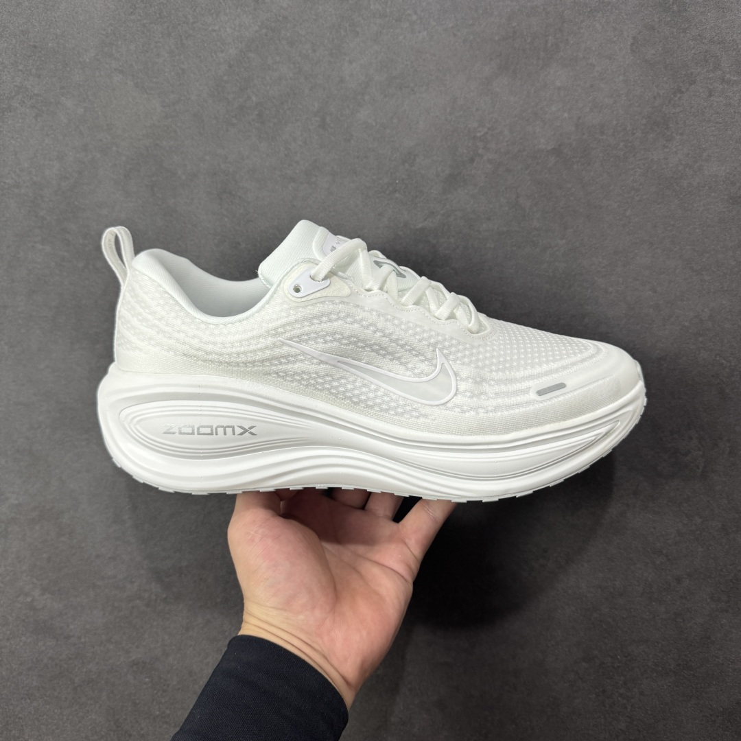 【纯原】Nike VOMERO PLUS RUN 轻盈跑鞋舒适百搭防滑耐磨 低帮 休闲跑步鞋货号：HV8