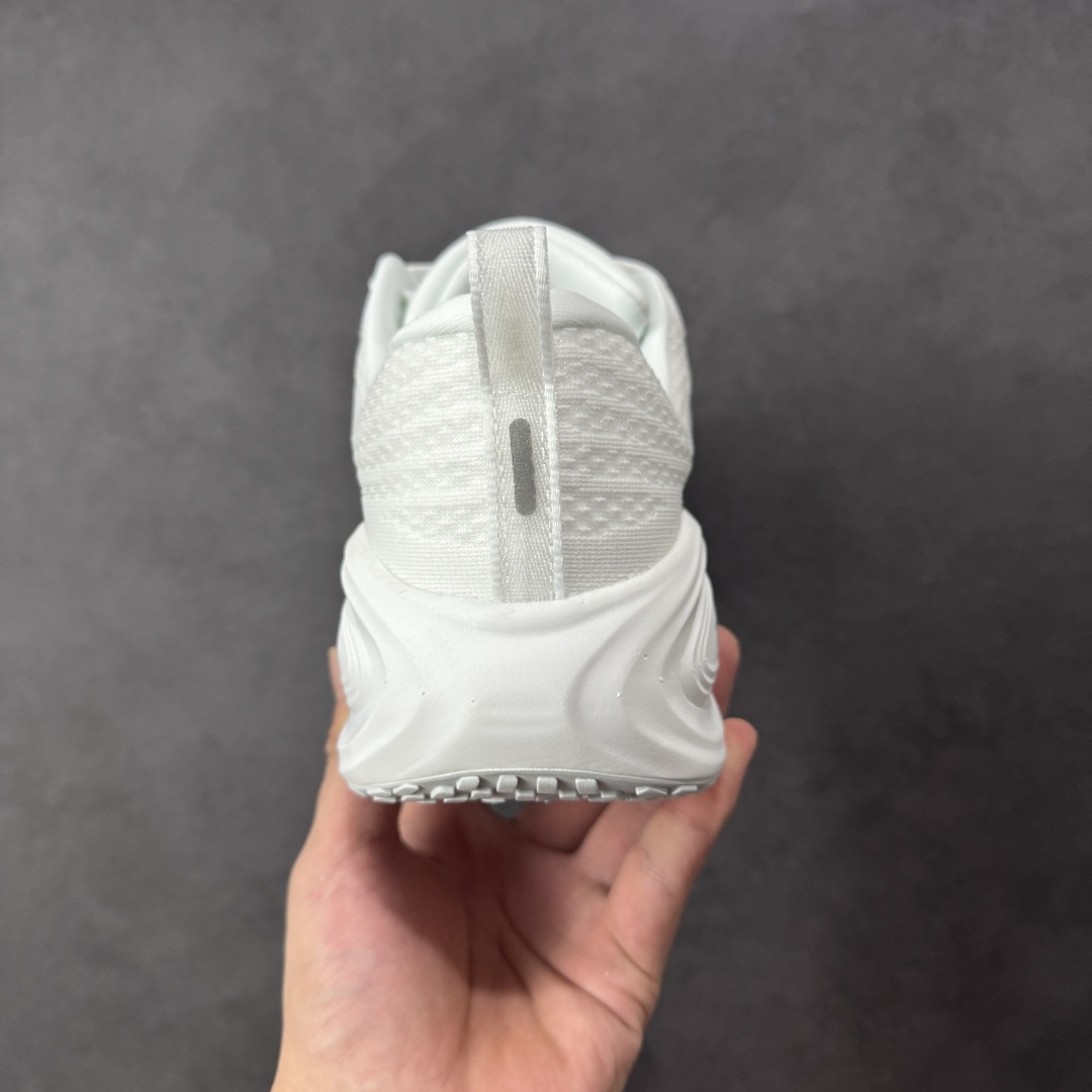 【纯原】Nike VOMERO PLUS RUN 轻盈跑鞋舒适百搭防滑耐磨 低帮 休闲跑步鞋货号：HV8