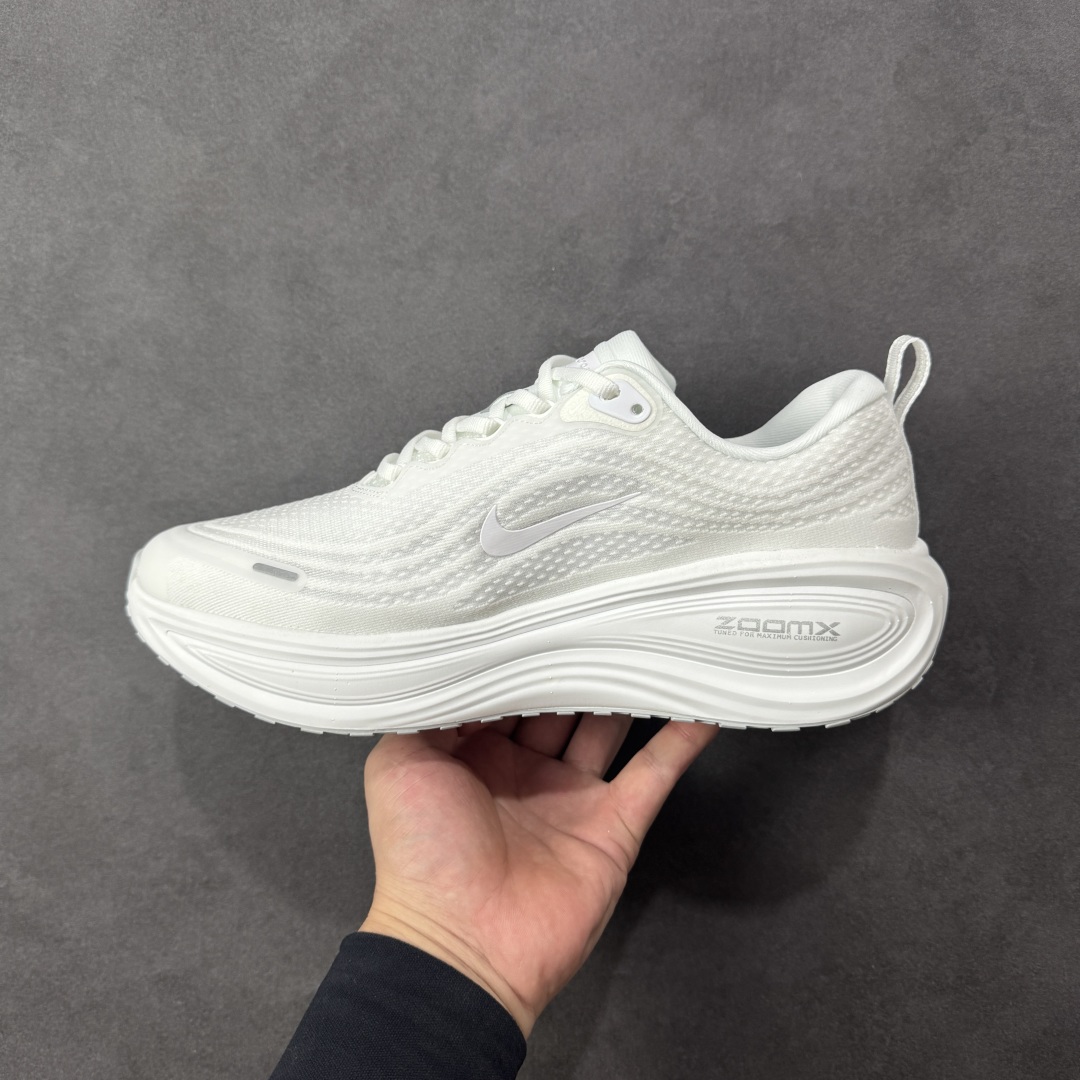 【纯原】Nike VOMERO PLUS RUN 轻盈跑鞋舒适百搭防滑耐磨 低帮 休闲跑步鞋货号：HV8