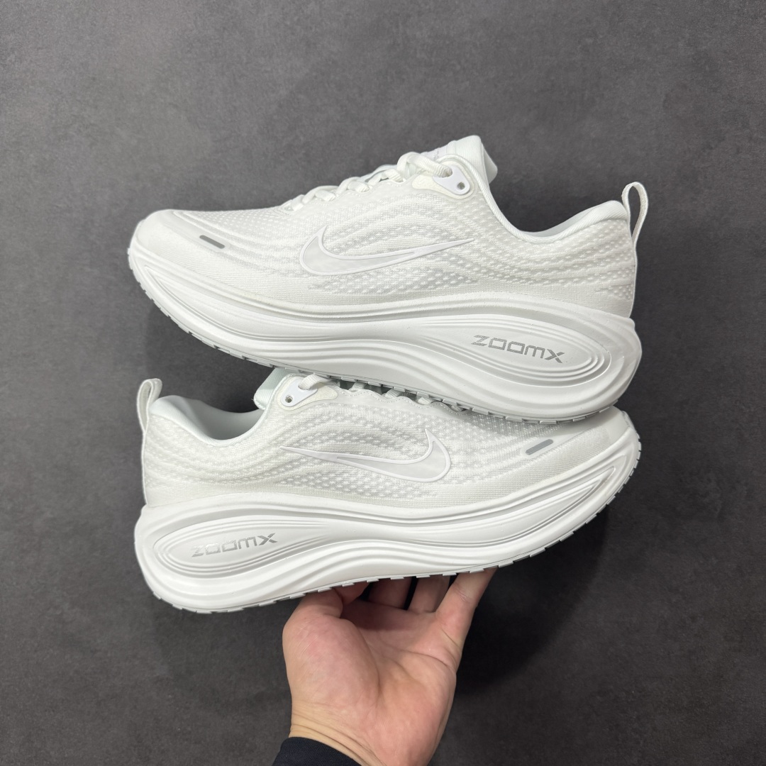 【纯原】Nike VOMERO PLUS RUN 轻盈跑鞋舒适百搭防滑耐磨 低帮 休闲跑步鞋货号：HV8