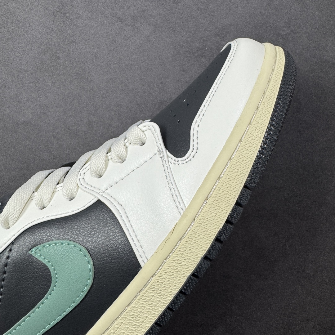 图片[5]-【头层S版】Air Jordan AJ1 Low 低帮系列 全新流水线出品 全配色原鞋对照 原楦原纸板开发 客订头层皮料 全鞋电脑针车 私模大底正确咬花克重内置气垫 原盒内外原标 完美零毛边处理 多重QC质检 超越公司货的品控标准 实实在在的免检产品 货号：DC0774-001 尺码：36-45半-选品中心