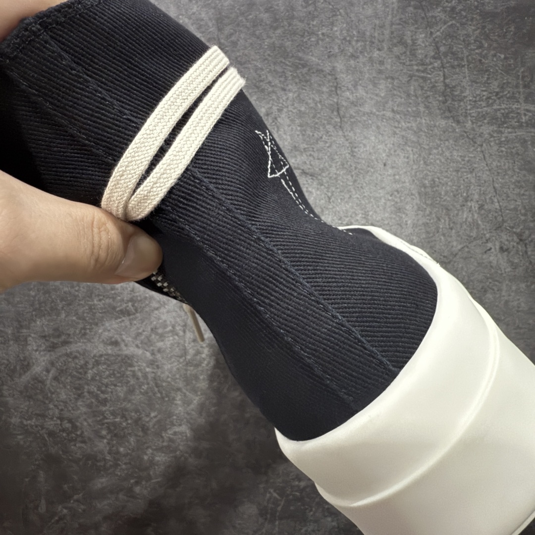 图片[3]-【莞产G版】Rick Owens Drkshdw 瑞克·欧文斯尼龙罗缎高帮时尚运动板鞋 厚底黑白帆布 二级市场已经7K以上 平台客户随意卖四位数 RO广东原厂出品 纯原天花板 原版一比一复刻 冲正绝不翻车 还原度达到百分之98以上 原楦开发纸版版型 ZP拆解原版1：1复模裁片纸版 力求做到0错位 这样才能达到和zp一致的鞋型味道 采用进口cnc数控机床开发对版独家tpu奶香大底 区别于市场所有版本 zp同源全头层粒面小牛皮 达到和zp一致手感 原厂进口细纹布 万邦订购原厂高弹粉红色海绵 内里搭配软质细腻羊皮 TPU高密度大底 软硬度透光度高已经测试和原版一致 尺码：36 37 38 39 40 41 42 43 44 45 46-选品中心