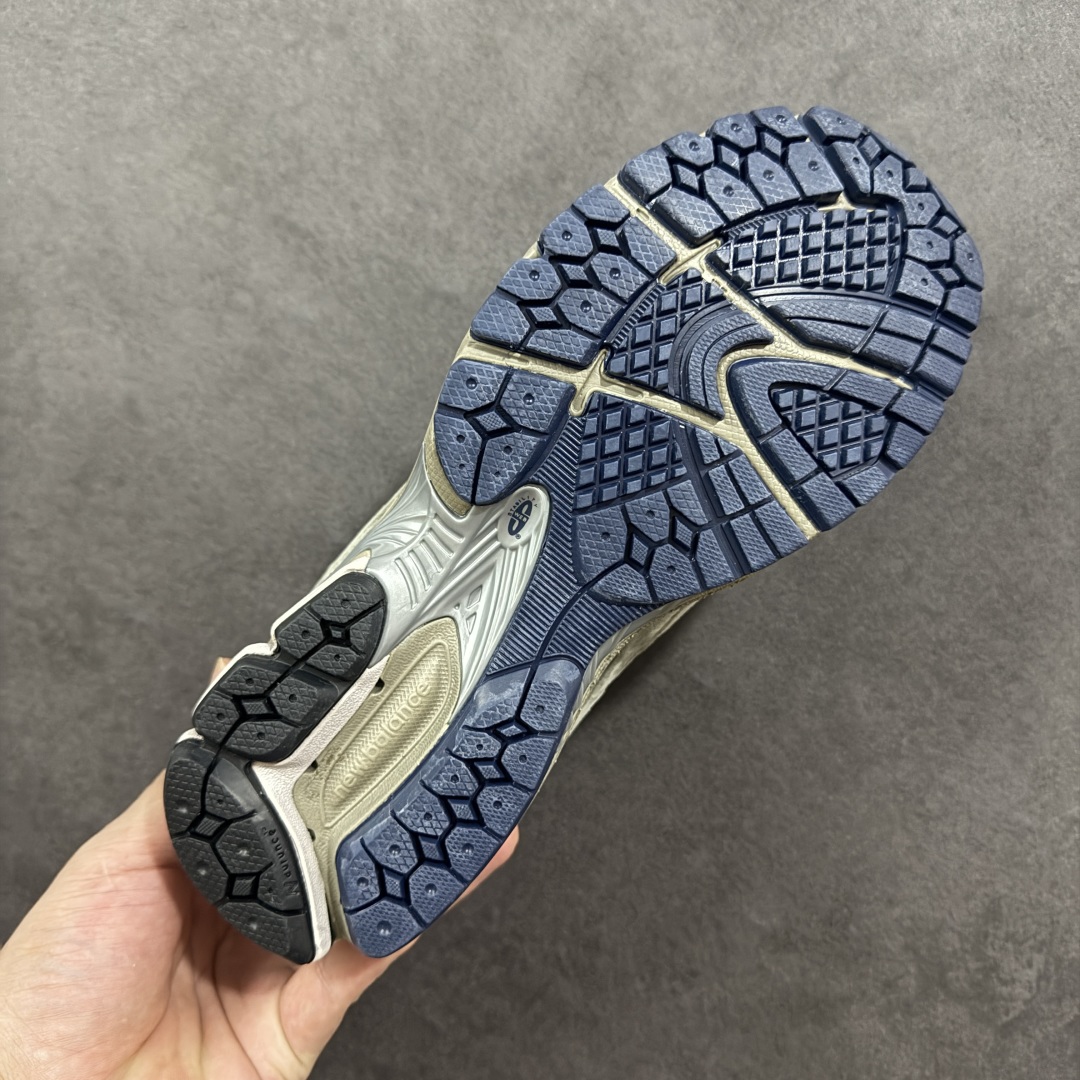 NB2002R 三色福利 组合底细腻翻毛皮 非库存 整单4000+ 目测一周左右售罄 上车抓紧。全码齐冲
