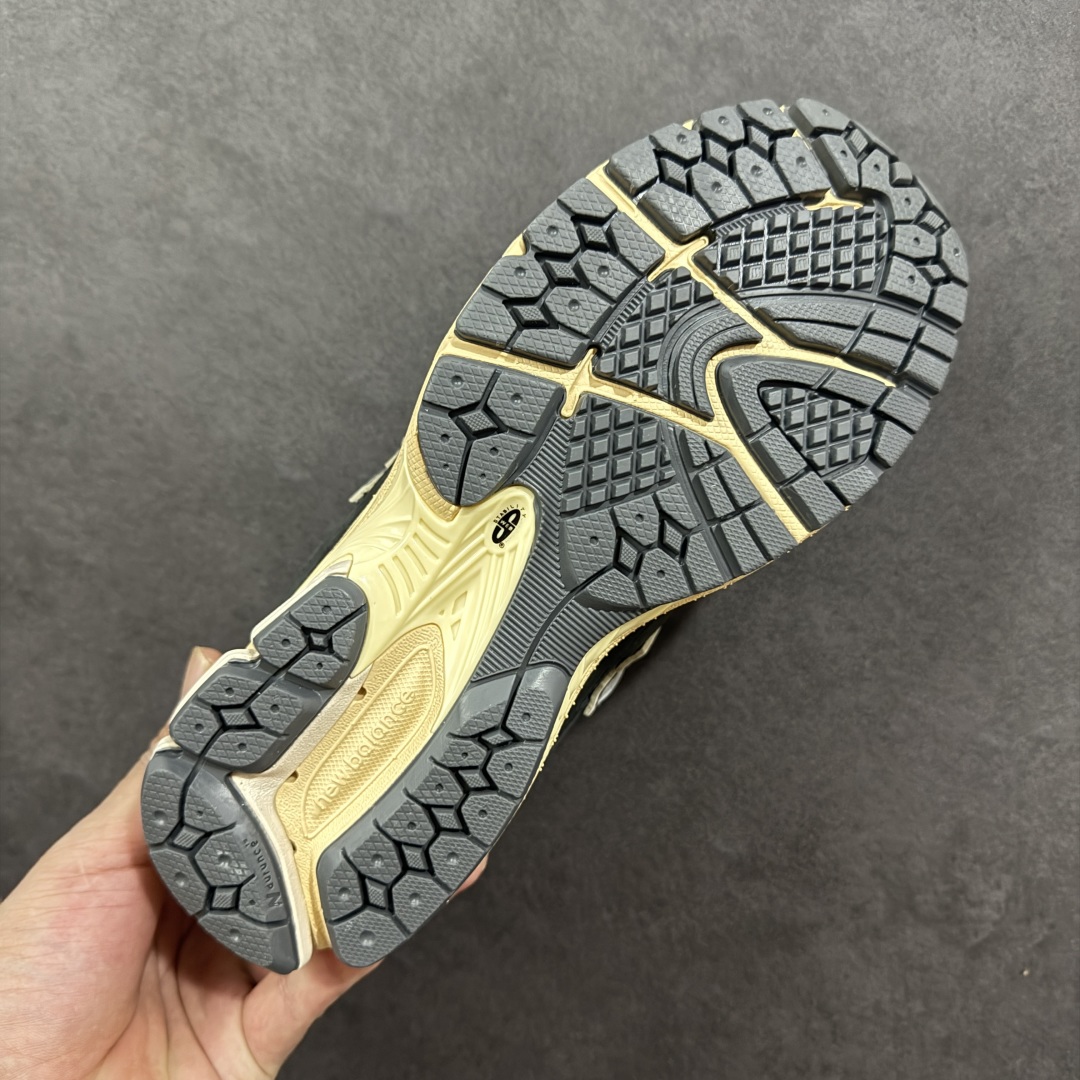NB2002R 三色福利 组合底细腻翻毛皮 非库存 整单4000+ 目测一周左右售罄 上车抓紧。全码齐冲