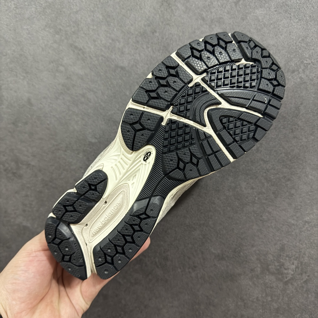 NB2002R 三色福利 组合底细腻翻毛皮 非库存 整单4000+ 目测一周左右售罄 上车抓紧。全码齐冲