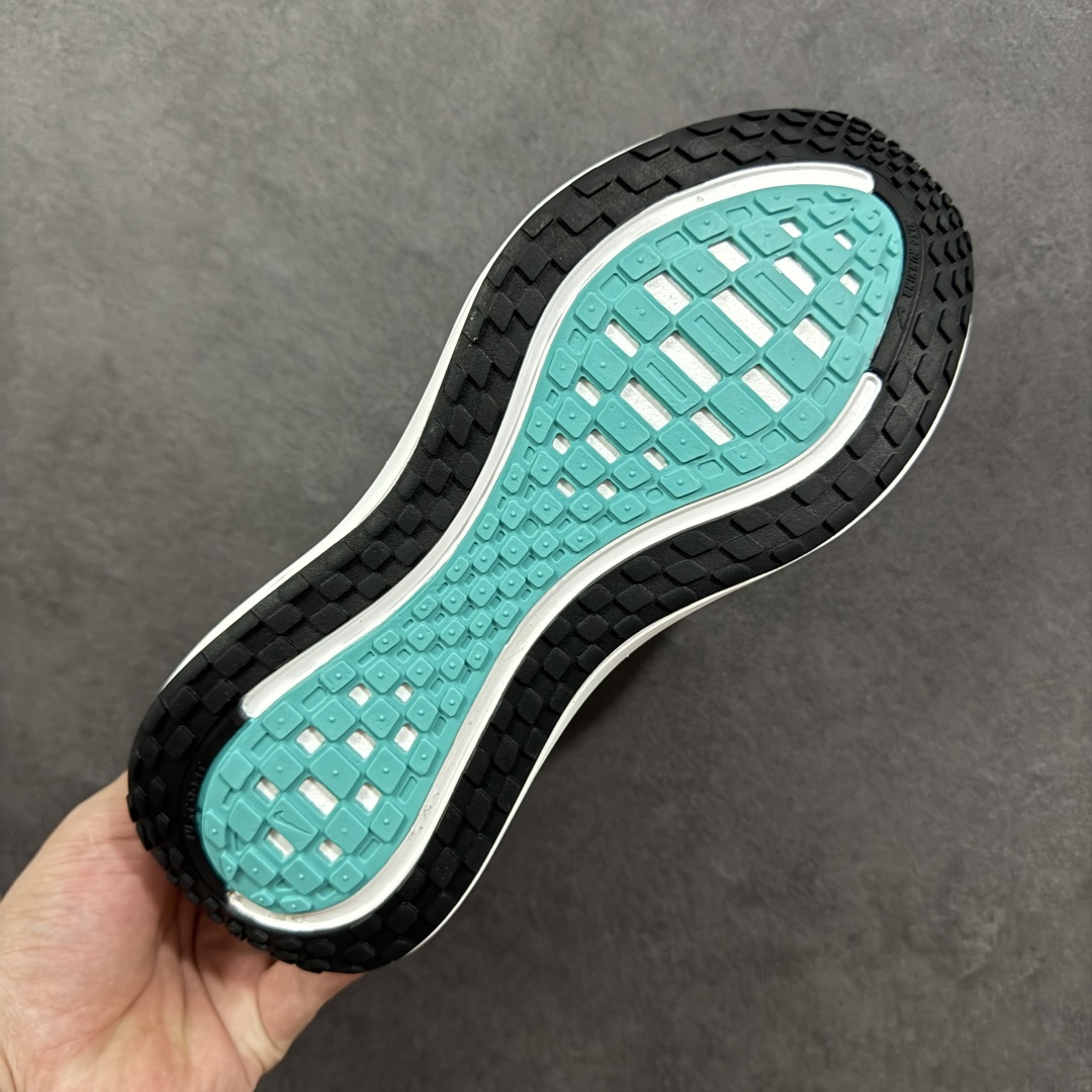 图片[9]-【公司级】Nike VOMERO PLUS 耐克 舒适减震防滑 低帮跑步鞋 全掌ReactX泡绵中底 前掌和后跟还配备了Air Zoom气垫单元 据说跑起来更快更舒适哦 这次最大的升级点 首次引入了ReactX泡绵 货号：HV8154-100 尺码：36 36.5 37.5 38 38.5 39 40 40.5 41 42 42.5 43 44 45 尺码：36-45半 编码：FSB240250-选品中心