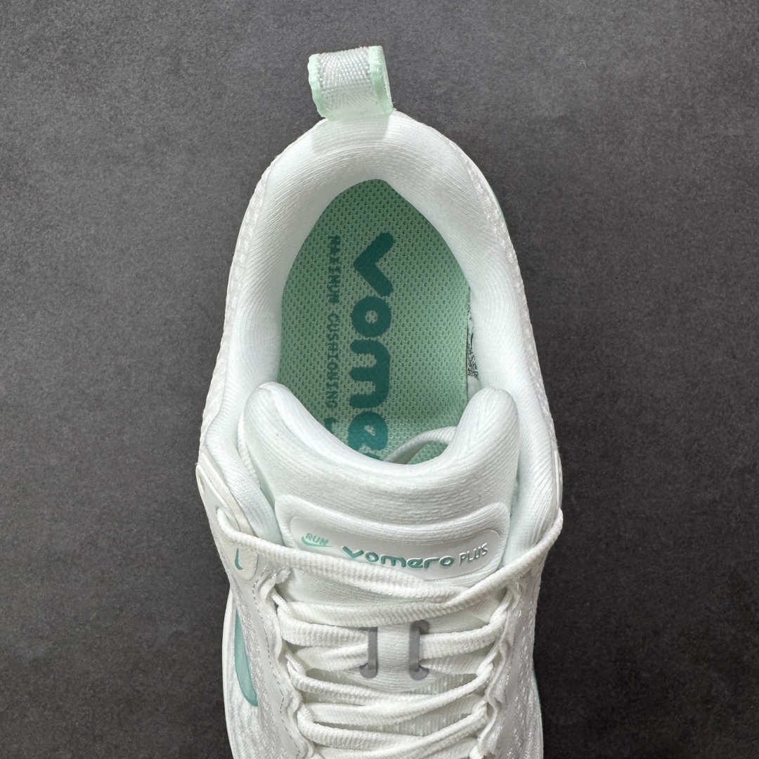 图片[7]-【公司级】Nike VOMERO PLUS 耐克 舒适减震防滑 低帮跑步鞋 全掌ReactX泡绵中底 前掌和后跟还配备了Air Zoom气垫单元 据说跑起来更快更舒适哦 这次最大的升级点 首次引入了ReactX泡绵 货号：HV8154-100 尺码：36 36.5 37.5 38 38.5 39 40 40.5 41 42 42.5 43 44 45 尺码：36-45半 编码：FSB240250-选品中心