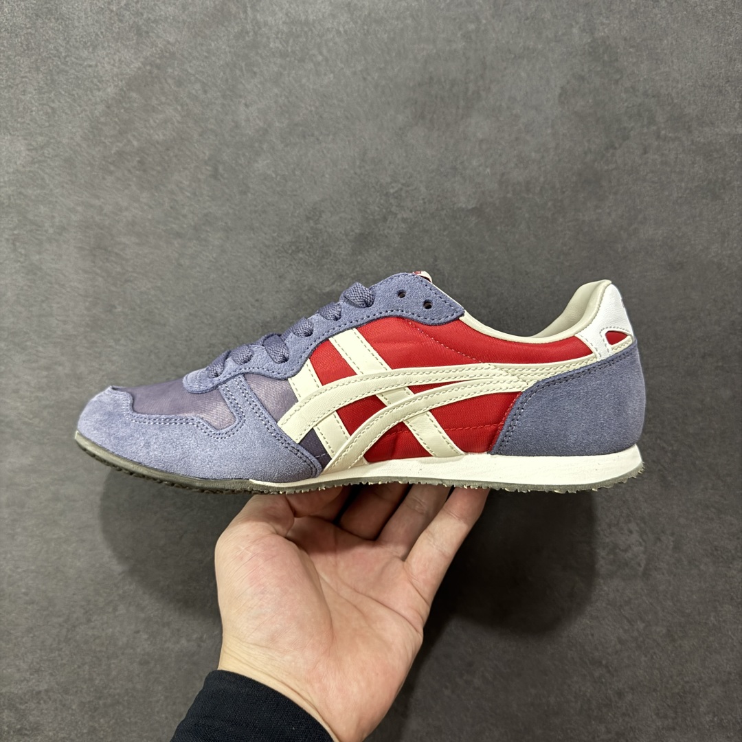 图片[2]-【公司级】Onitsuka Tiger鬼冢虎 男女运动休闲鞋百搭轻便透气休闲鞋子SERRANO™ 中性运动鞋 Serrano系类是鬼塚虎多年来的畅销款之一，以马德里的塞拉诺大街命名，有为数众多的不同配色款。采用透气皮革+合成材料拼接的鞋面，真皮内里穿着舒适；特征为前部略上翘，薄底，中底采用solyte材料，EVA中底；轻巧而有弹性，穿着非常舒适 橡胶大底。 尺码： 36-45 编码： AMB210220-选品中心