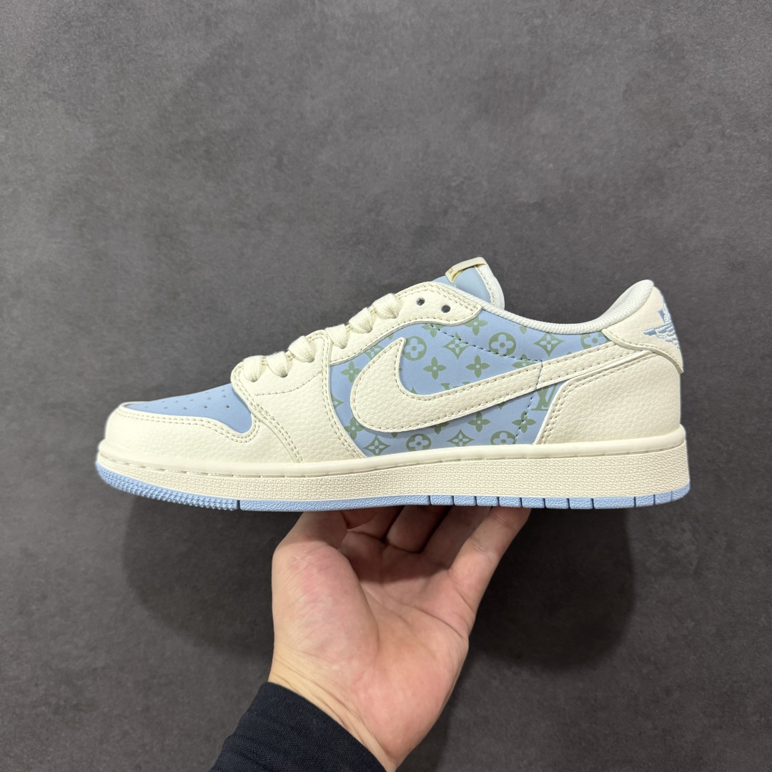 图片[2]-【定制版】Louis Vuitton x Air Jordan 1 Low × LV 高端定制 乔1倒钩休闲百搭板鞋 ZH2598-163  公司级版本 定制鞋盒 大厂流水作业生产 超高清洁度 皮料切割干净无任何毛边 细节完美   尺码：36 36.5 37.5 38 38.5 39 40 40.5 41 42 42.5 43 44 44.5 45 编码：HXSB330340-选品中心