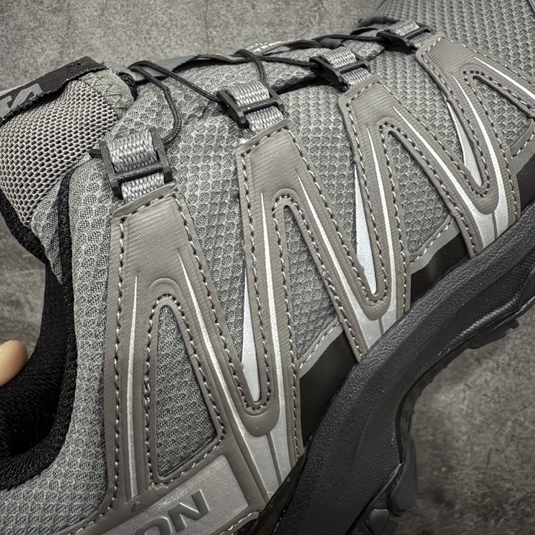 图片[4]-【绿x版】SALOMON XA Pro 3D GTX 萨洛蒙潮流越野机能户外功能鞋 灰黑色 防水 新配色出货 475875 纯原外贸平台特供订单 耗时半年巨作 全套原纸板楦头开发 原厂特供网布配套加持 确保原汁原味 完美呈现版型 原档数据独家私模五层组合大底 男女鞋同步官方开发至46.5 原装Ortholite轻量化鞋垫 中底布带钢印编号 原厂TPU锁扣 进口港宝加持 后跟自然饱满 还原公司包裹性 鞋面采用SENSIFT贴合技术 全方位贴合包裹脚型 鞋跟部鞋底牵引设计 提供强大的抓地性能 更适应野外崎岖不平的道路 其3D ADVANCED CHASSIS底盘 材料轻量大化 钉齿设计更具稳定性 防护性 鞋底易磨损区运用CONTAGRIP高耐磨材料 应对城市硬质路面长距离跑考验 尺码：36 36.5 37.5 38 38.5 39 40 40.5 41 42 42.5 43 44 44.5 45 46 46.5-选品中心