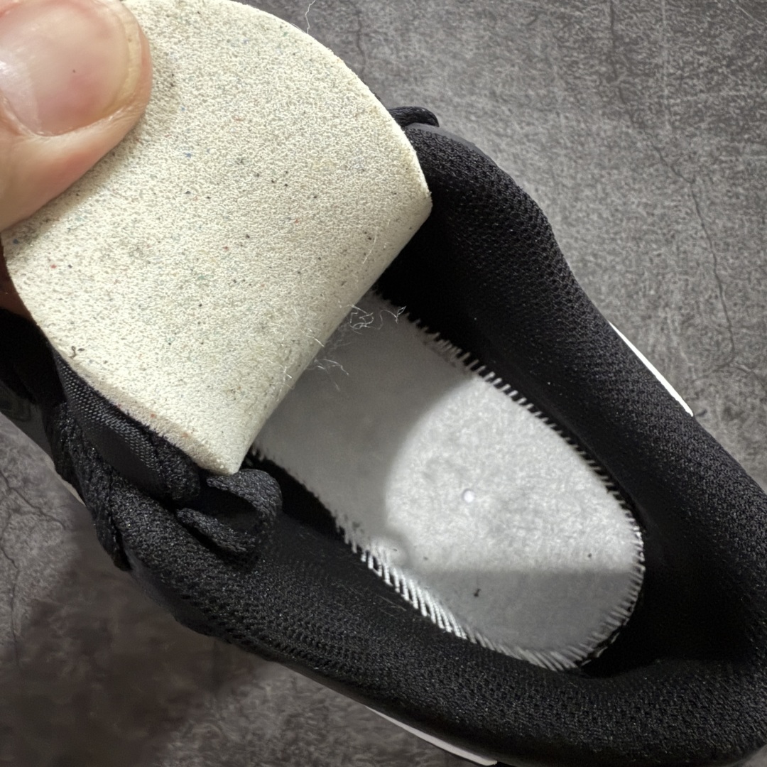 图片[8]-【Max纯原版】Nike Air Max 90 舒适 复古 合成革减震防滑透气 低帮 休闲跑步鞋 黑白CD6864-029 顶级90款问市 开发数月 原版开发 多道QC质检 鞋型完美复刻 原厂级别工艺 正确色卡 正确气垫蓝光 正确大底 独家私模 采用进口头层牛皮拼接 定位高端市场 行业标杆工艺 尺码：39 40 40.5 41 42 42.5 43 44 44.5 45 46-选品中心