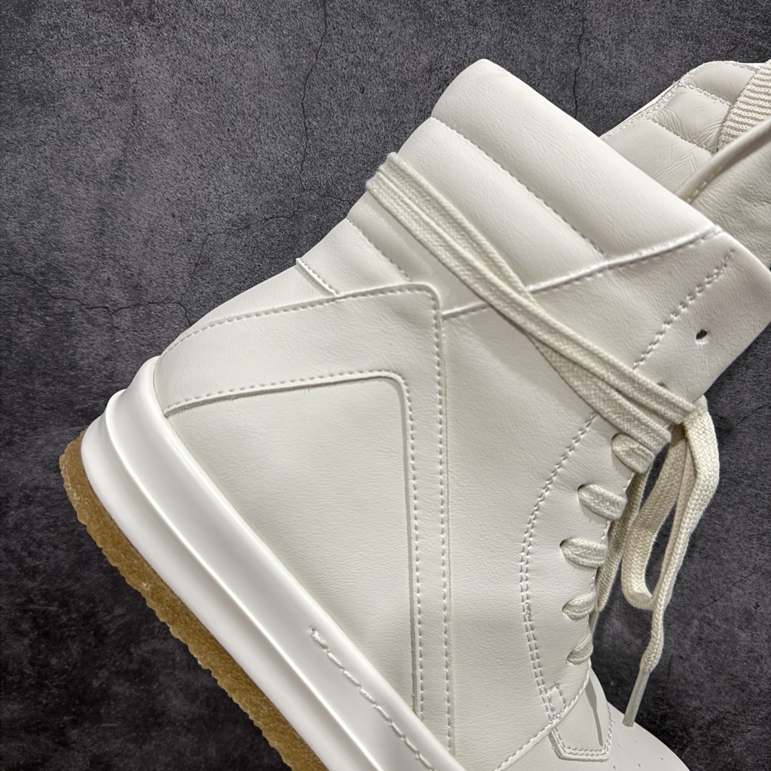 图片[7]-【莞产G版】Rick Owens Edfu 瑞克·欧文斯高帮皮面时尚运动板鞋 米白生胶高帮皮面倒三角 二级市场已经7K以上 平台客户随意卖四位数 RO广东原厂出品 纯原天花板 原版一比一复刻 冲正绝不翻车 还原度达到百分之98以上 原楦开发纸版版型 ZP拆解原版1：1复模裁片纸版 力求做到0错位 这样才能达到和zp一致的鞋型味道 采用进口cnc数控机床开发对版独家tpu奶香大底 区别于市场所有版本 zp同源全头层粒面小牛皮 达到和zp一致手感 原厂进口细纹布 万邦订购原厂高弹粉红色海绵 内里搭配软质细腻羊皮 TPU高密度大底 软硬度透光度高已经测试和原版一致 尺码：36 37 38 39 40 41 42 43 44 45 46-选品中心