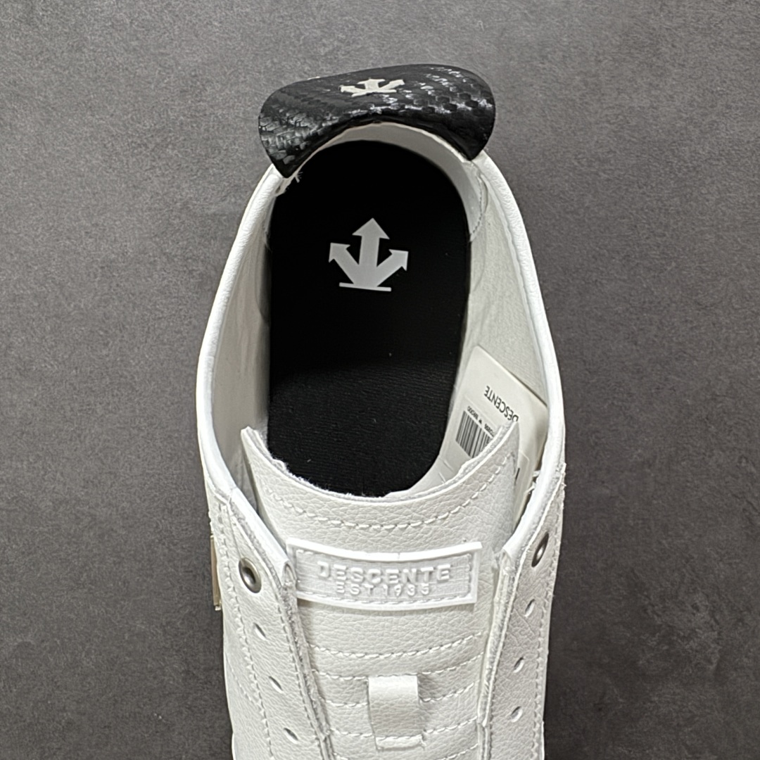 图片[7]-【公司级】DESCENTE Chron Tempo Slip-On PRM 迪桑特 舒适百搭防滑耐磨低帮生活休闲鞋 是一款集复古与现代于一体的低帮跑步鞋 简洁的鞋面不仅彰显出时尚的质感 还适用于多种场合的穿搭 这款鞋子的透气性能极佳 轻质弹性鞋底则提供了良好的舒适度和耐磨性 使你在行走或跑步时都能感受到脚底的柔软与支撑！ 货号：SP123LSN25 尺码：36-45半 编码：JJB250260-选品中心