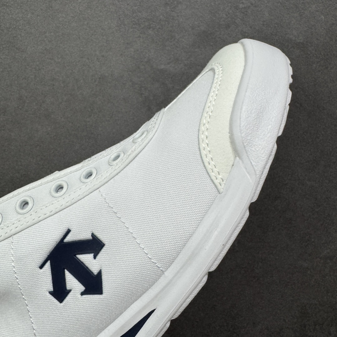 图片[5]-【公司级】DESCENTE Chron Tempo Slip-On 迪桑特 舒适百搭防滑耐磨低帮生活休闲鞋 是一款集复古与现代于一体的低帮跑步鞋 简洁的鞋面不仅彰显出时尚的质感 还适用于多种场合的穿搭 这款鞋子的透气性能极佳 轻质弹性鞋底则提供了良好的舒适度和耐磨性 使你在行走或跑步时都能感受到脚底的柔软与支撑！ 货号：SP123LSN73 尺码：36-45半 编码：JJB220230-选品中心