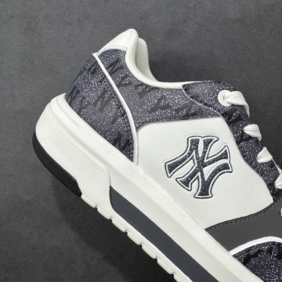 图片[6]-【纯原订单】MLB Chunky Liner Basic NY复古印花学长鞋系列低帮轻量增高厚底百搭休闲运动慢跑鞋板鞋 Korea韩国联名NY美国榄球纽约洋基队限定 市场第一梯队品质 韩国代购版本 MLB专用菱形双针中底布 重点细节中底布带注胶孔 原厂NFC感应吊牌 支持鉴定 一个两位数 原盒原标 全套原楦原纸板原厂数据开发 中韩文保养标贴 绿色防霉片 平台代购专供 独家一比一RB+MD组合大底 高频后跟小人Logo精准对位立体饱满 正确网布加超迁鞋面 转印中底走线紧密 转印Logo工艺表层防刮不掉色 尺码：36 36.5 37.5 38 38.5 39 40 40.5 41 42 42.5 43 44 44.5 45-选品中心