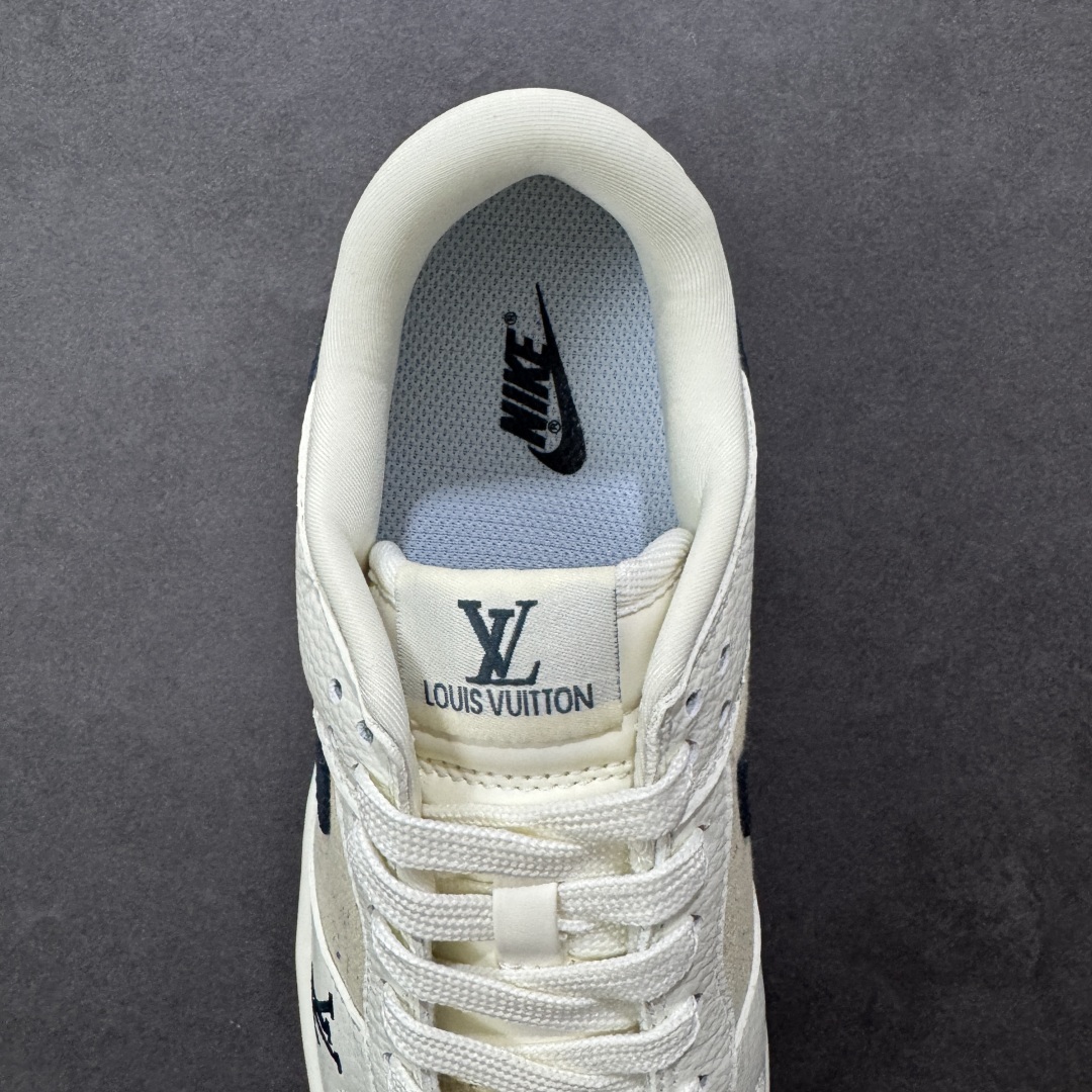 图片[7]-【定制版】Nike SB Dunk Low LV联名 米白藏蓝织布 高端定制 低帮休闲板鞋 SC0601-478  #定制鞋盒 大厂纯原品质出货 超高清洁度 皮料切割干净无任何毛边 细节完美   尺码：36 36.5 37.5 38 38.5 39 40 40.5 41 42 42.5 43 44 44.5 45 编码：HXSB330340-选品中心
