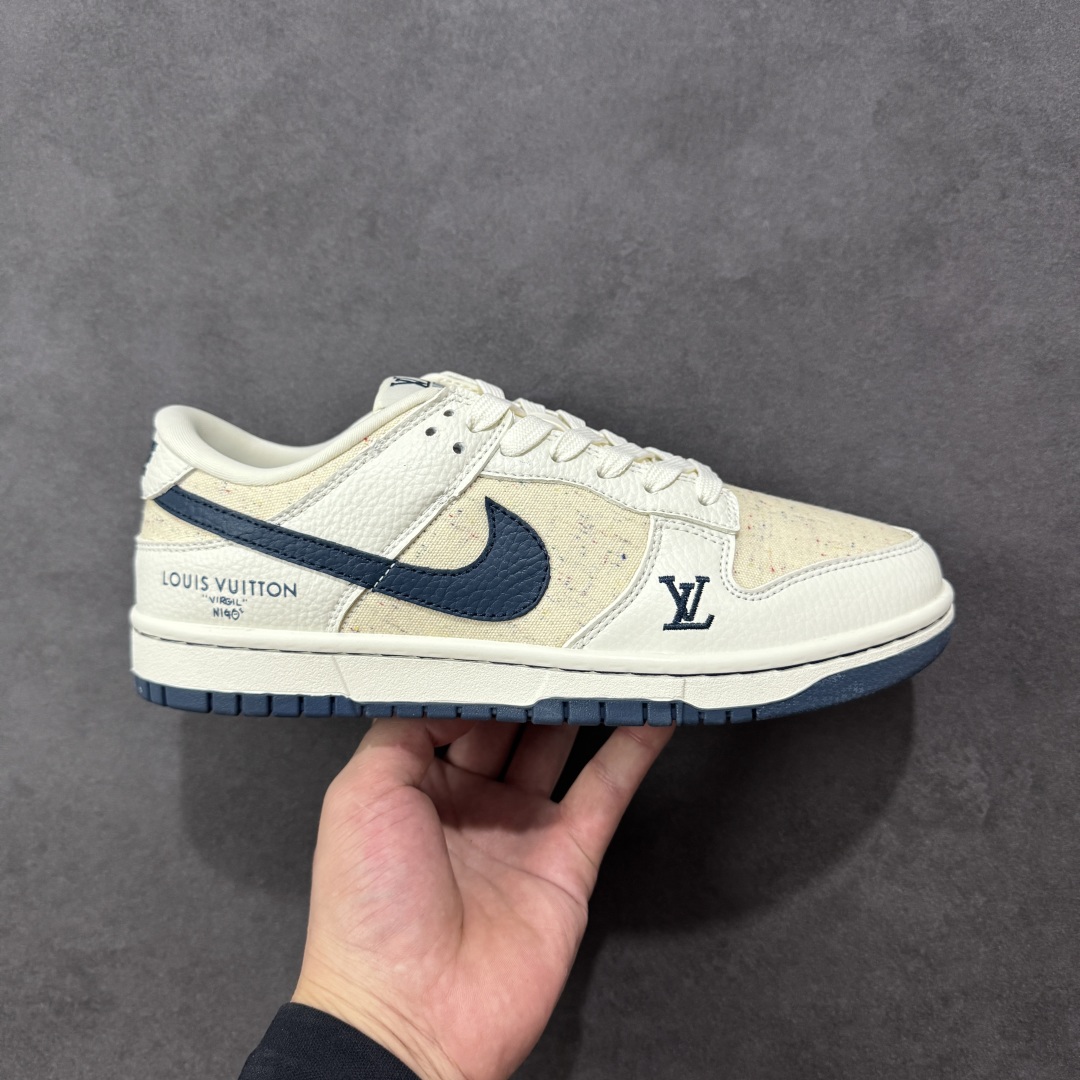 【定制版】Nike SB Dunk Low LV联名 米白藏蓝织布 高端定制 低帮休闲板鞋 SC0601-478  #定制鞋盒 大厂纯原品质出货 超高清洁度 皮料切割干净无任何毛边 细节完美   尺码:36 36.5 37.5 38 38.5 39 40 40.5 41 42 42.5 43 44 44.5 45 编码:HXSB330340-选品中心